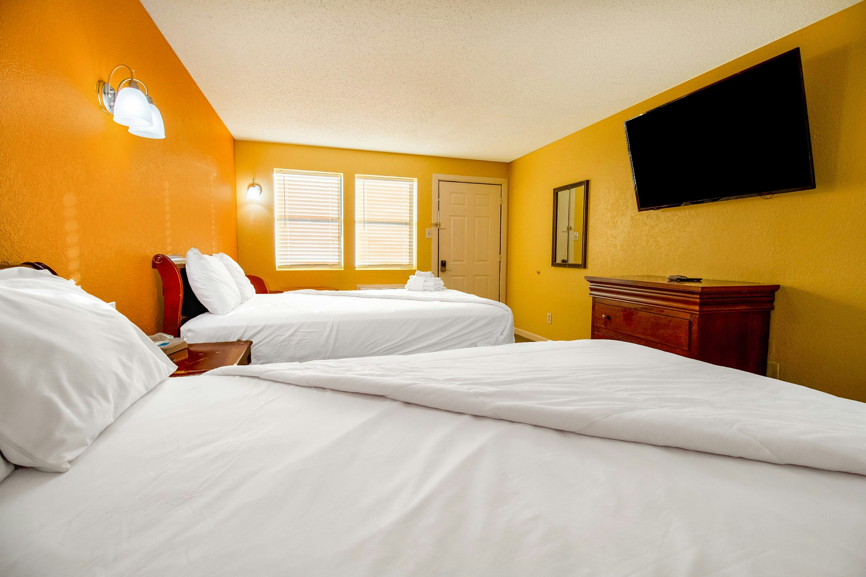 2 Queen Beds Non-Smoking
