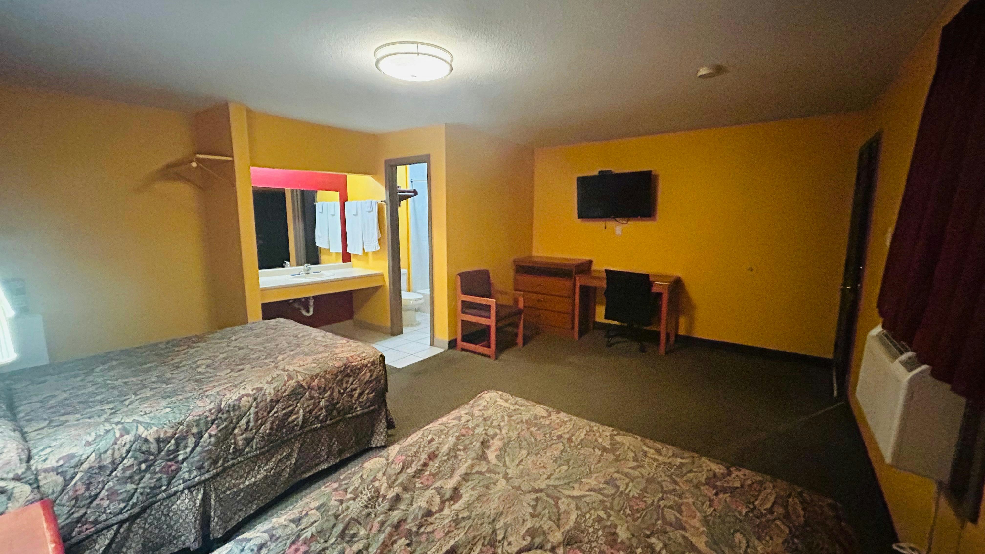2 Full Beds Non-Smoking