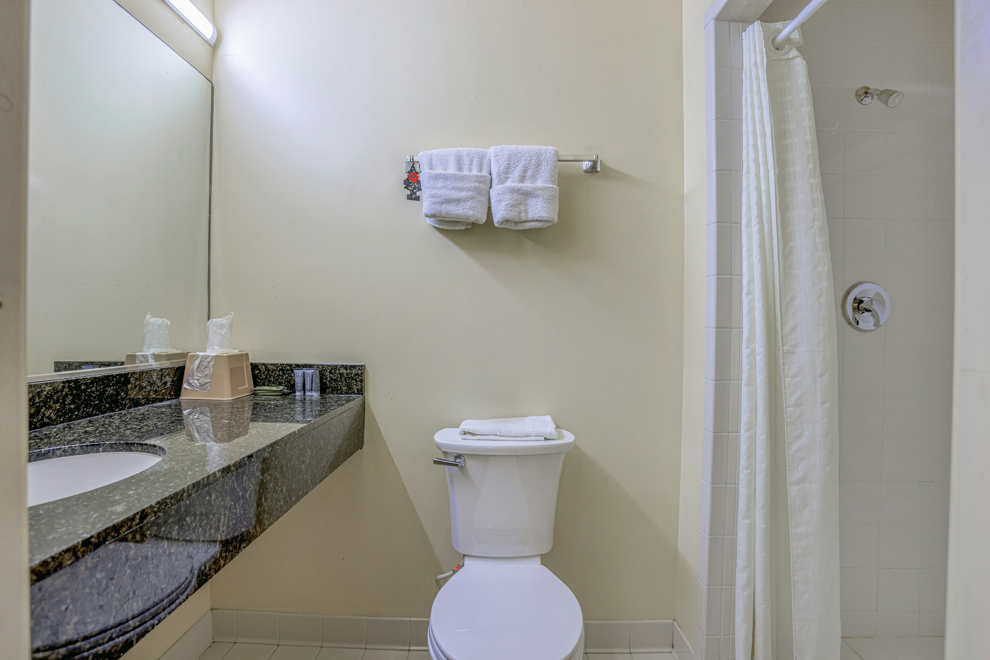 Whispering Pines by Hotel O Whitestone VA