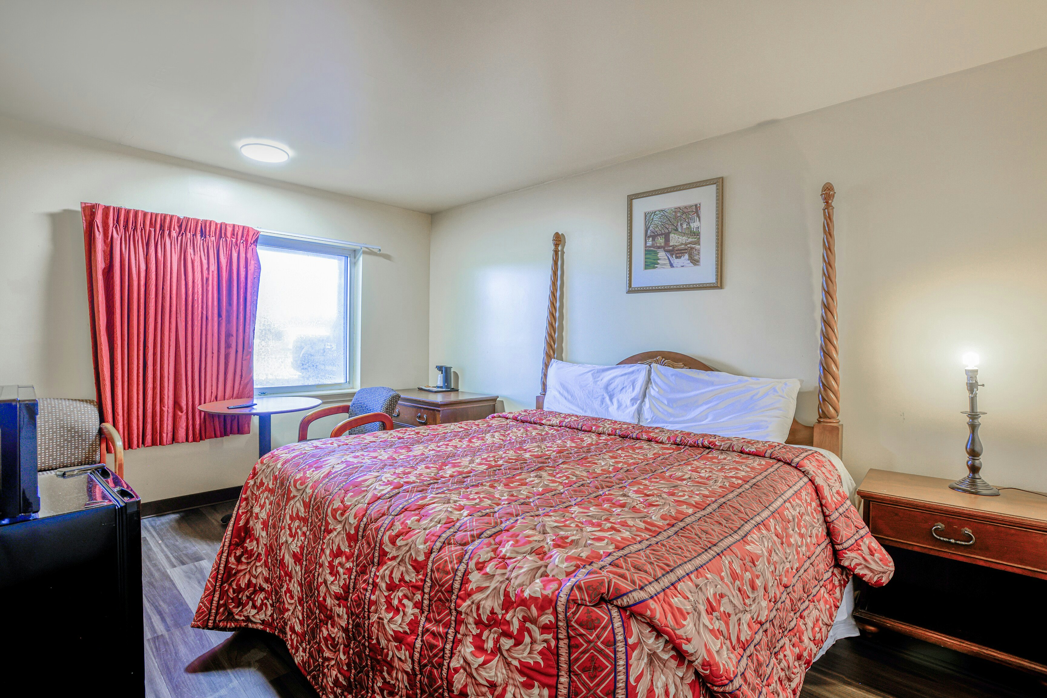 Whispering Pines by Hotel O Whitestone VA