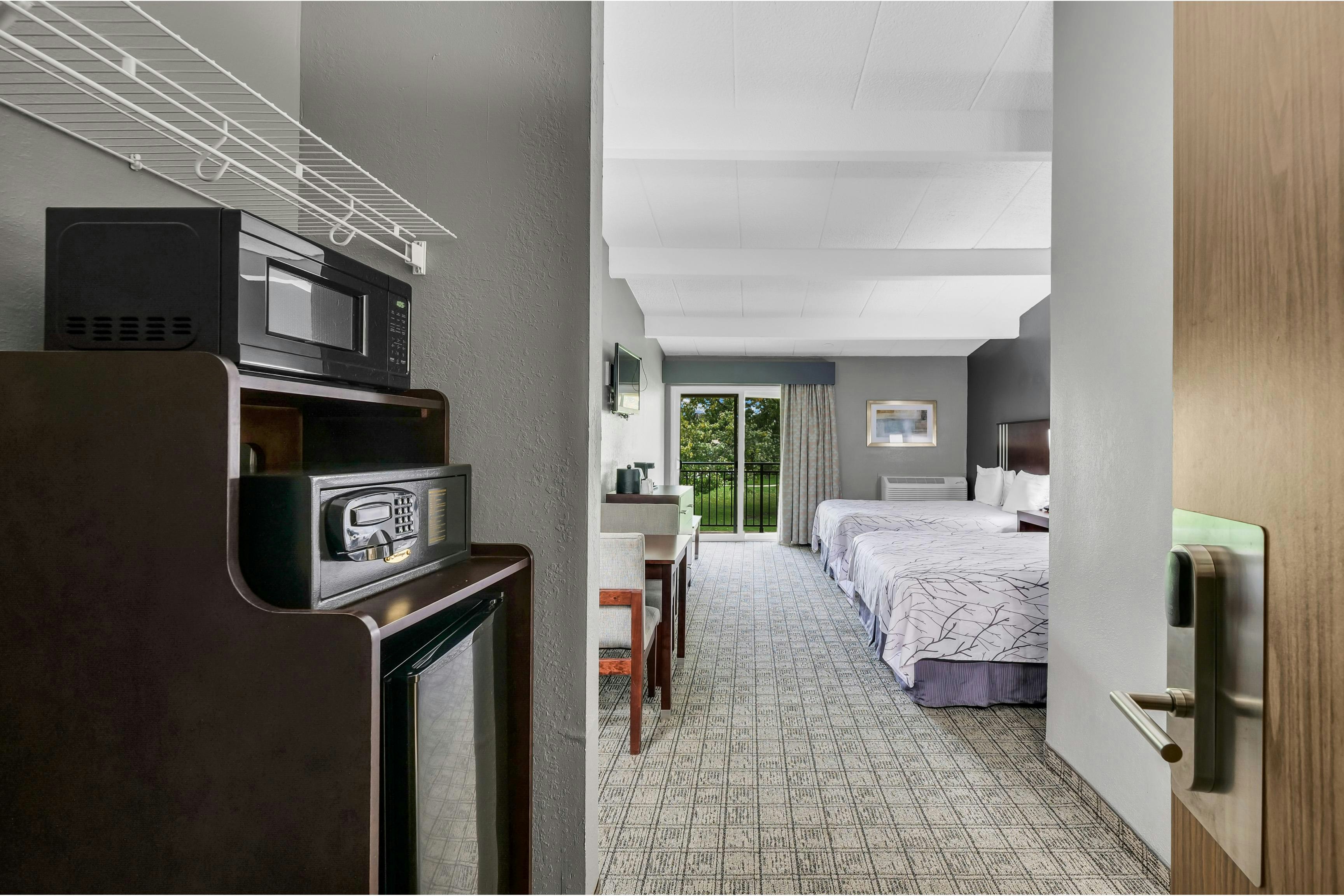 2 Queen Bed
