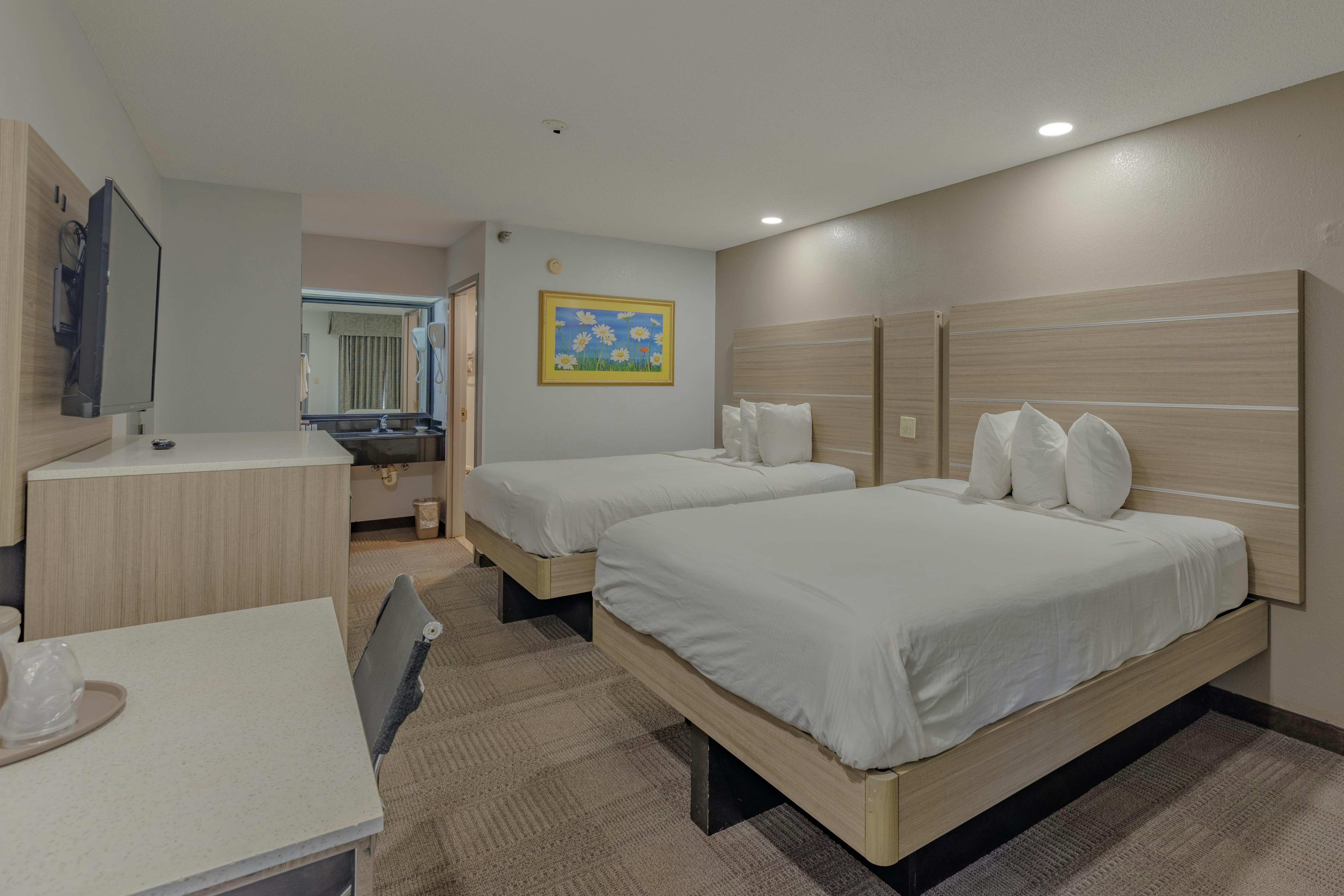 2 Queen Bed