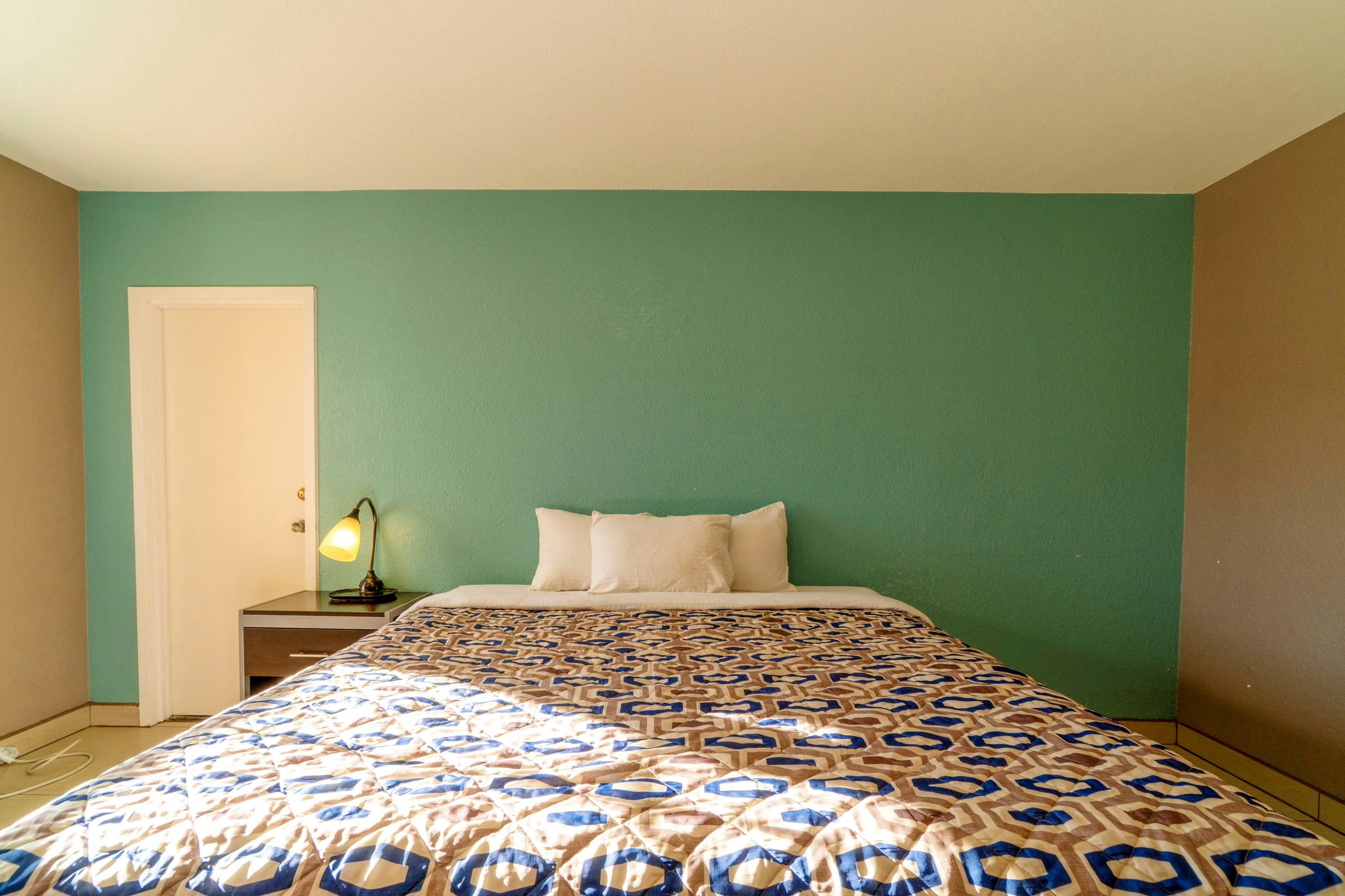 Woodfield Inn Suites Hotel O, Yoakum TX 111