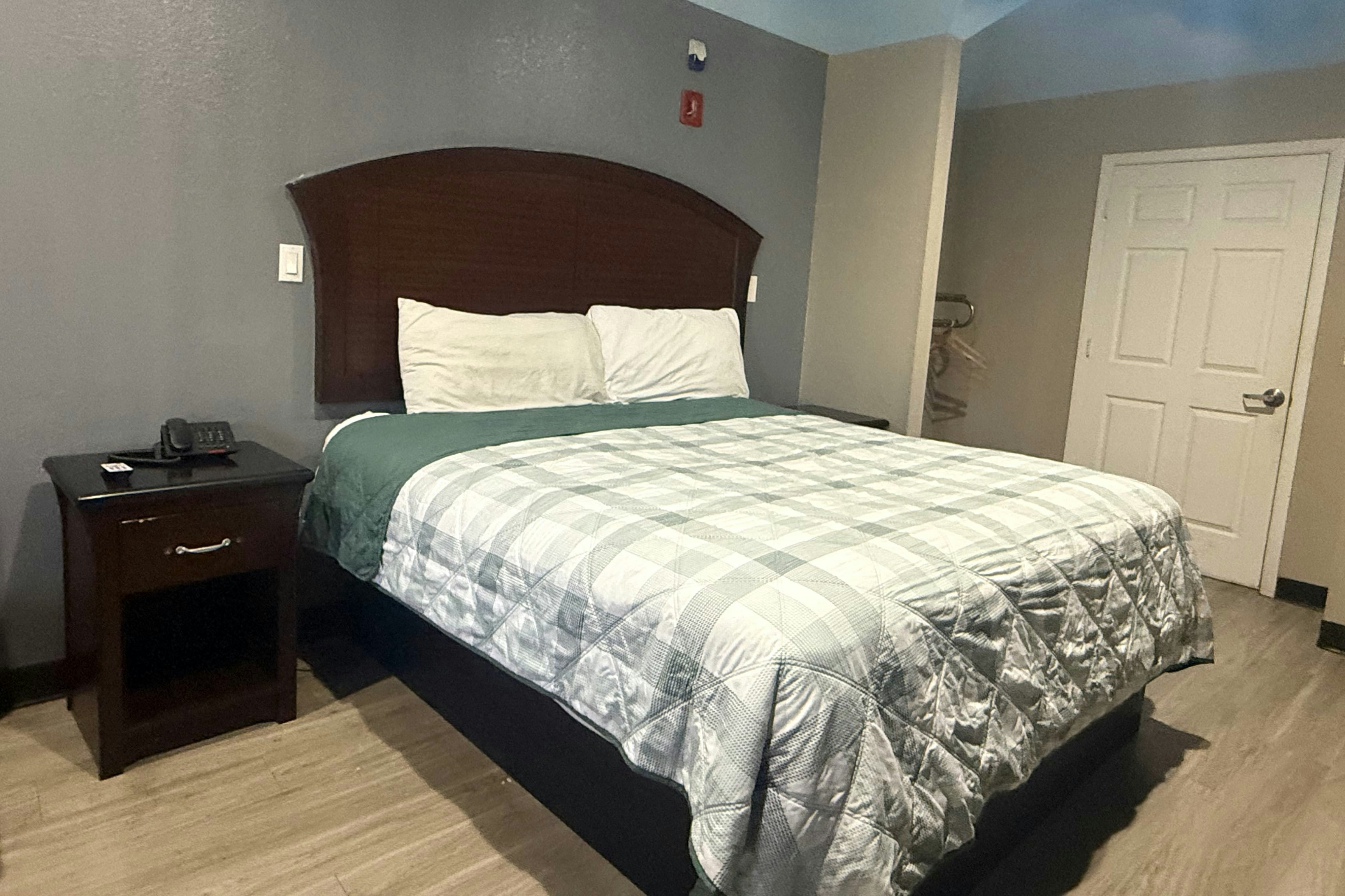 King Bed Accessible Non-Smoking
