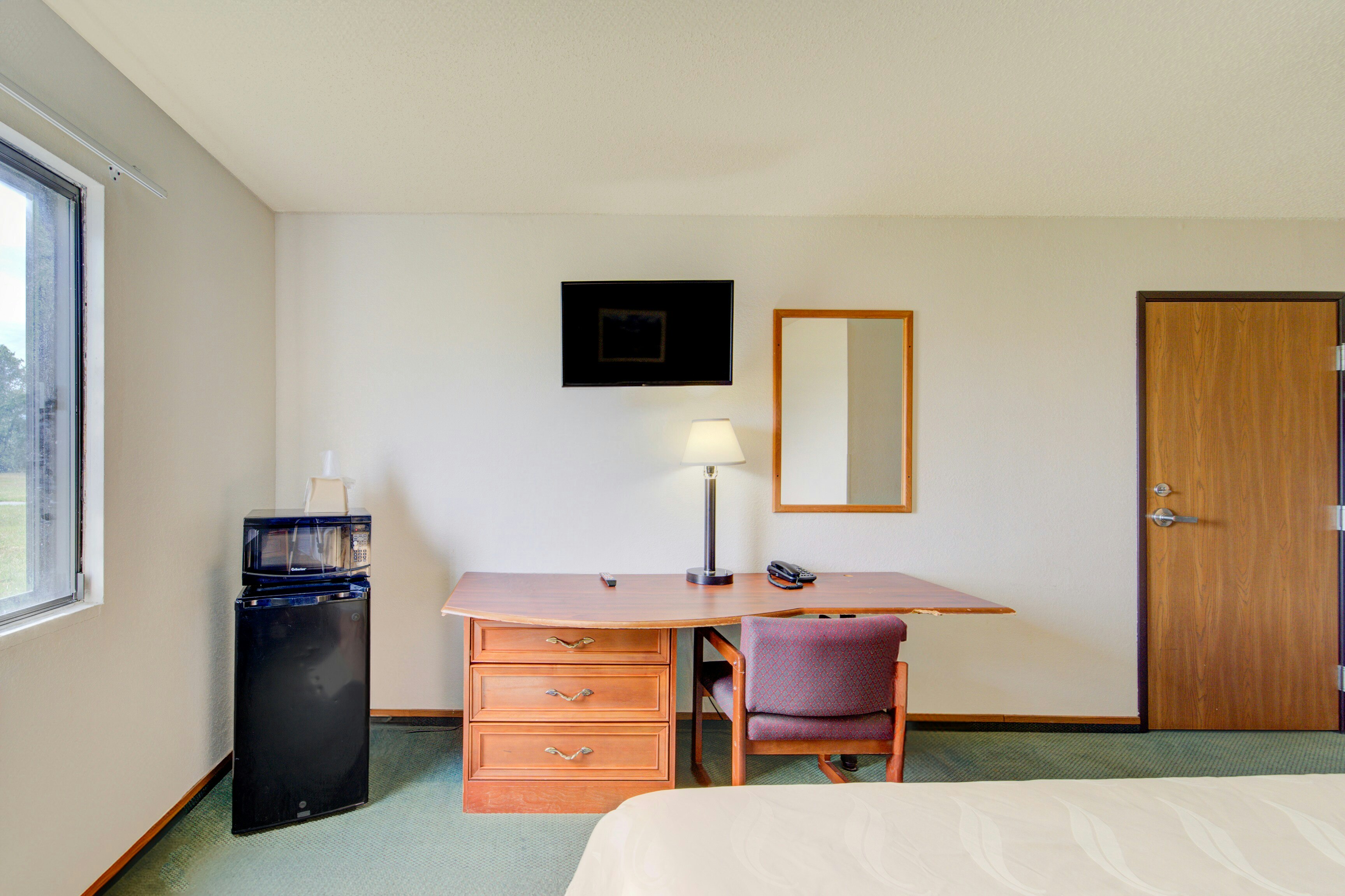 Capital O Amerihost Inn and Suites Kingdom City Hwy 54 MO