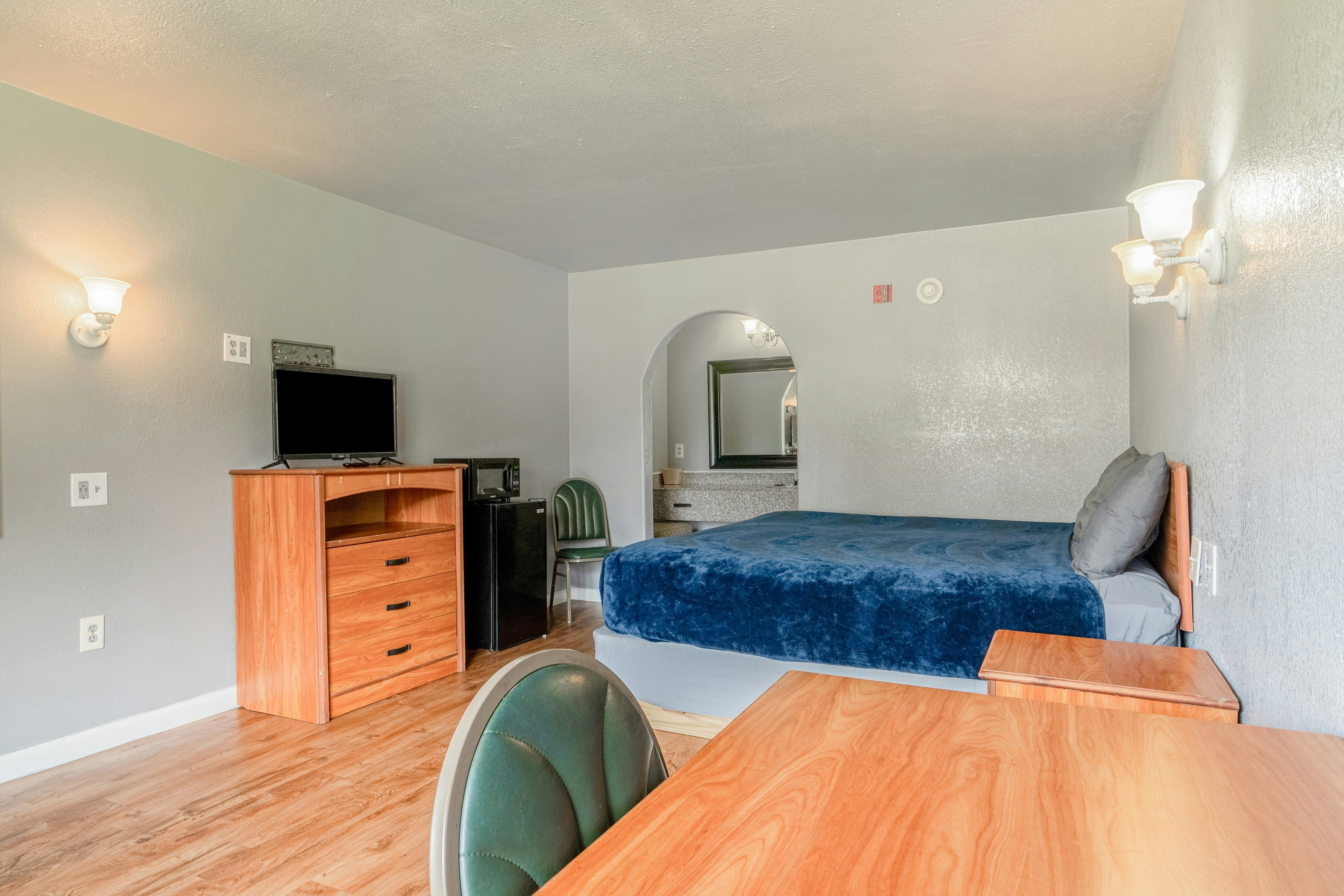 Economy Inn Livingston By OYO TX US 59