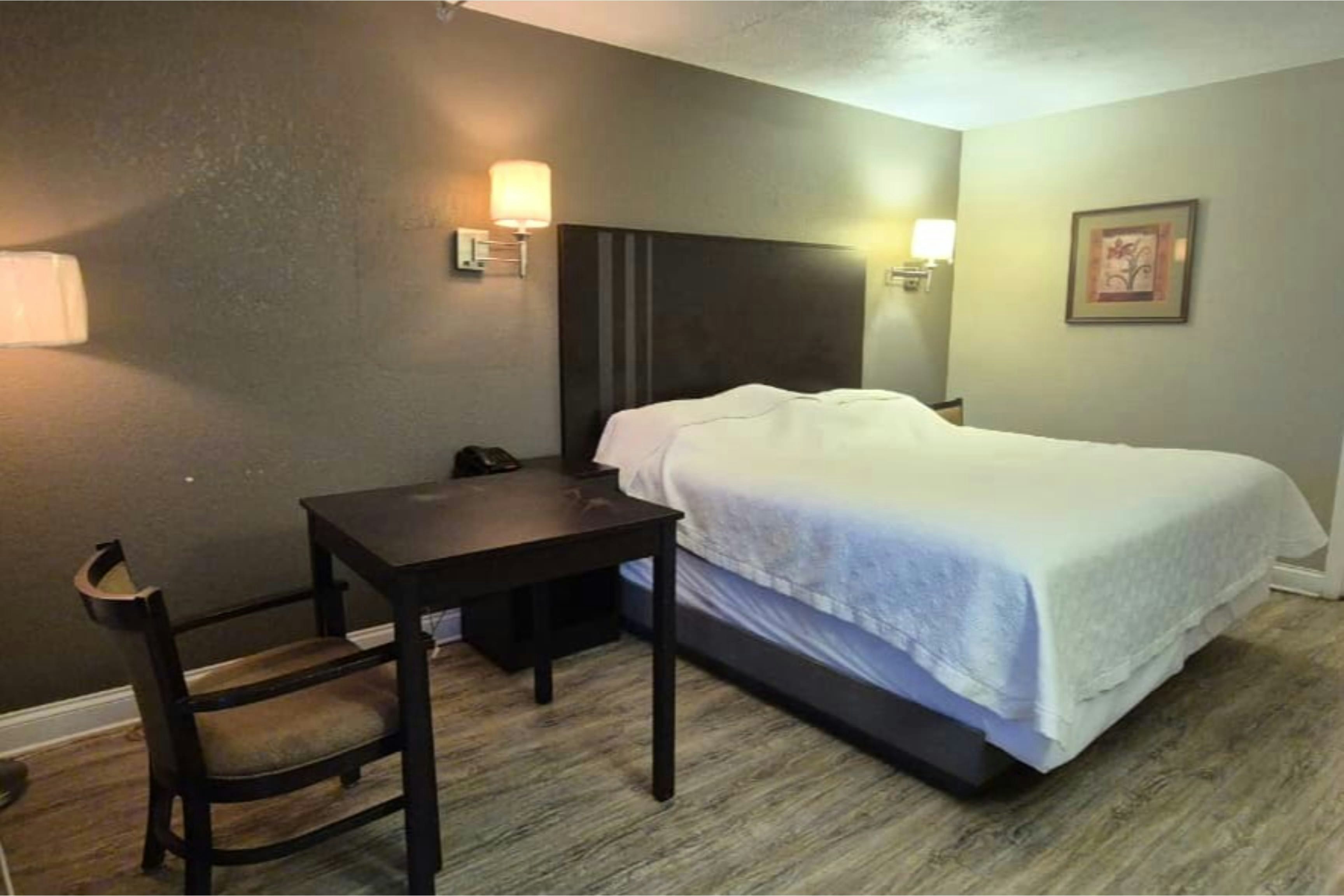 King Bed Accessible Non-Smoking