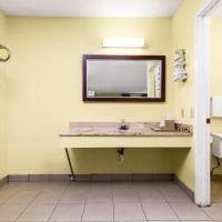 Budget Host Inn by Hotel O Portland near I-65