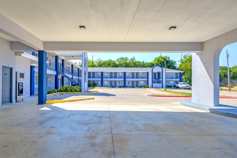 Heights Inn by Townhouse Harker Heights/Killeen