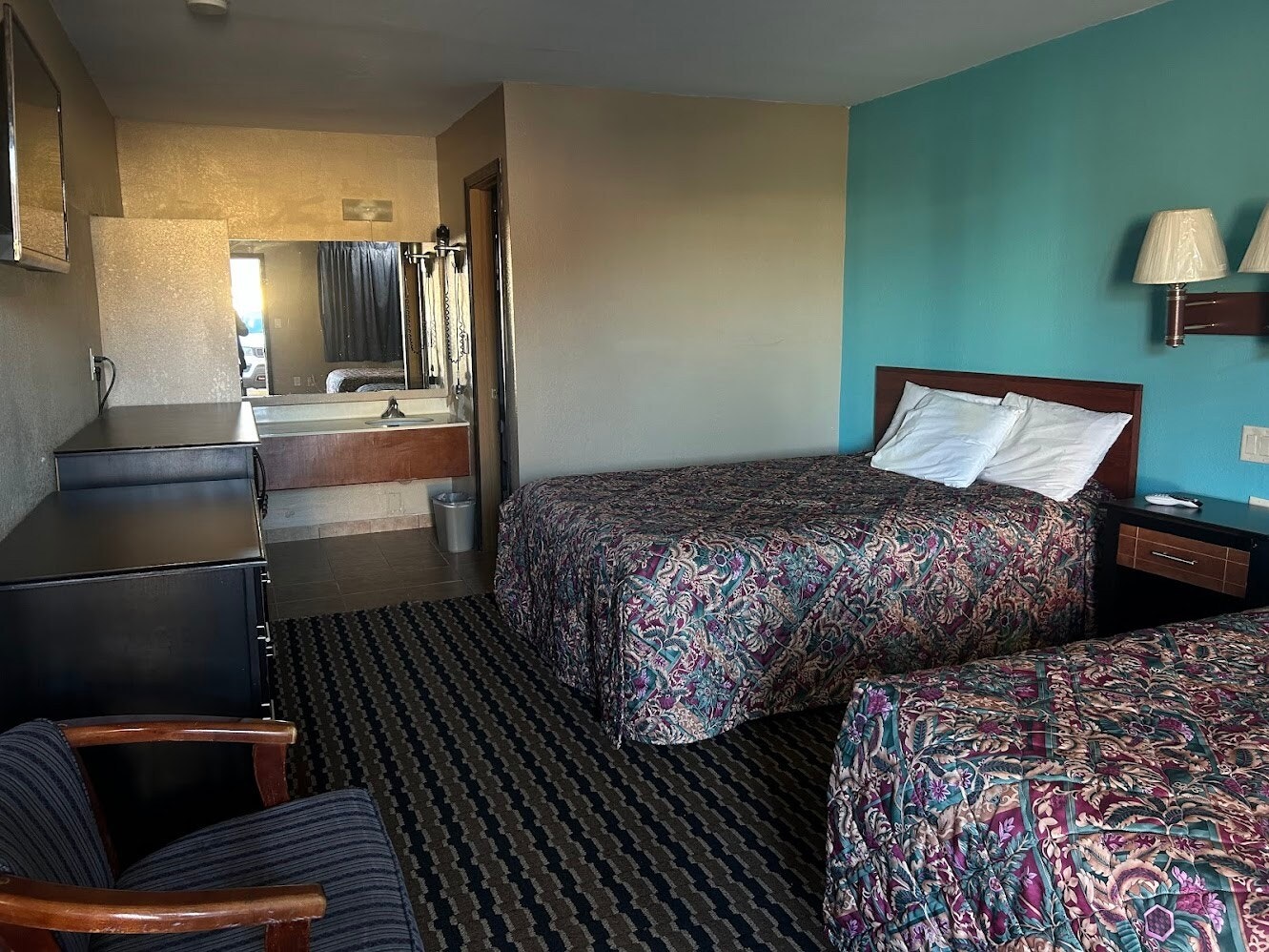 2 Queen Beds Non-Smoking