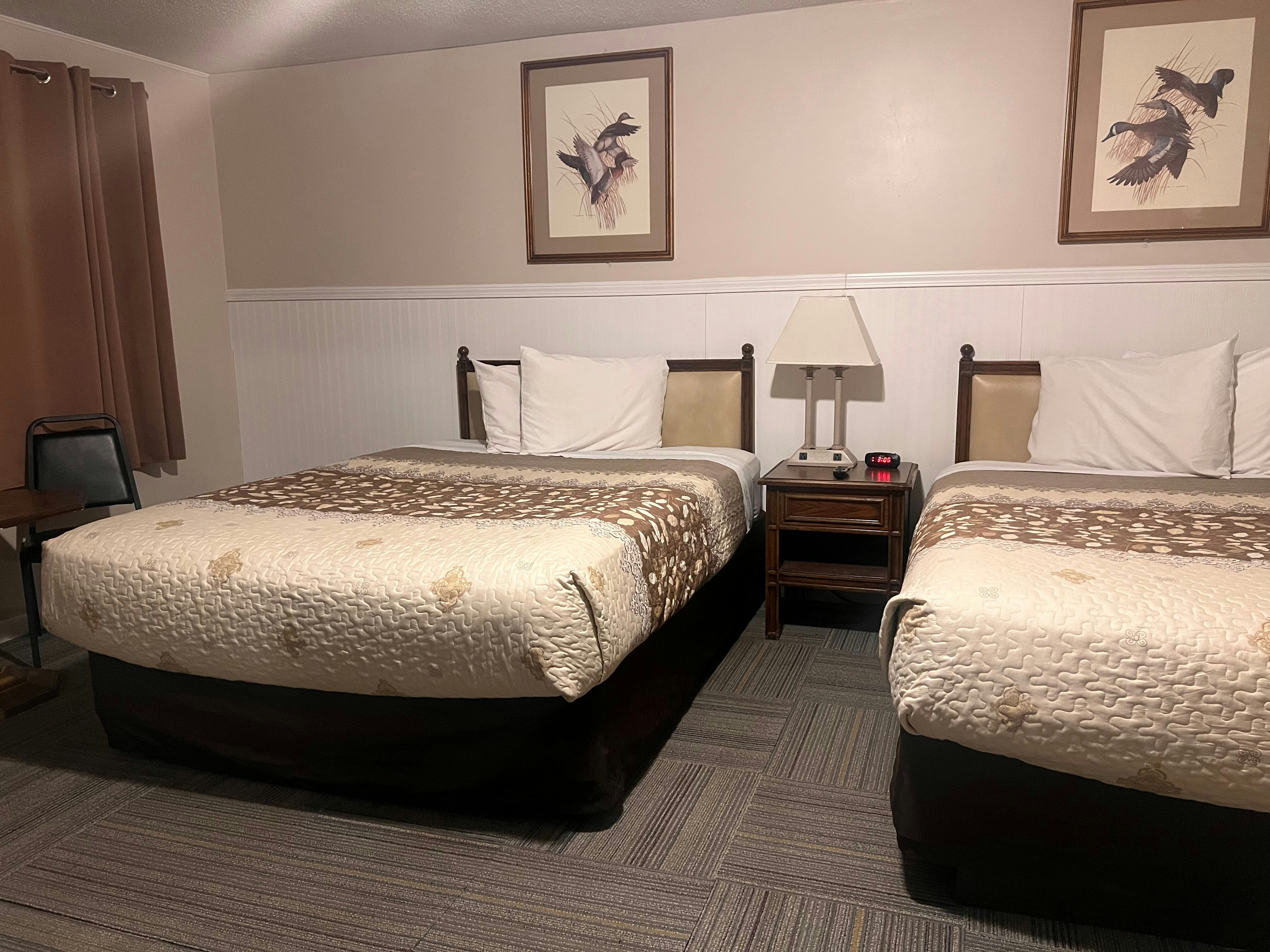 Standard 2 Queen Beds Non-Smoking