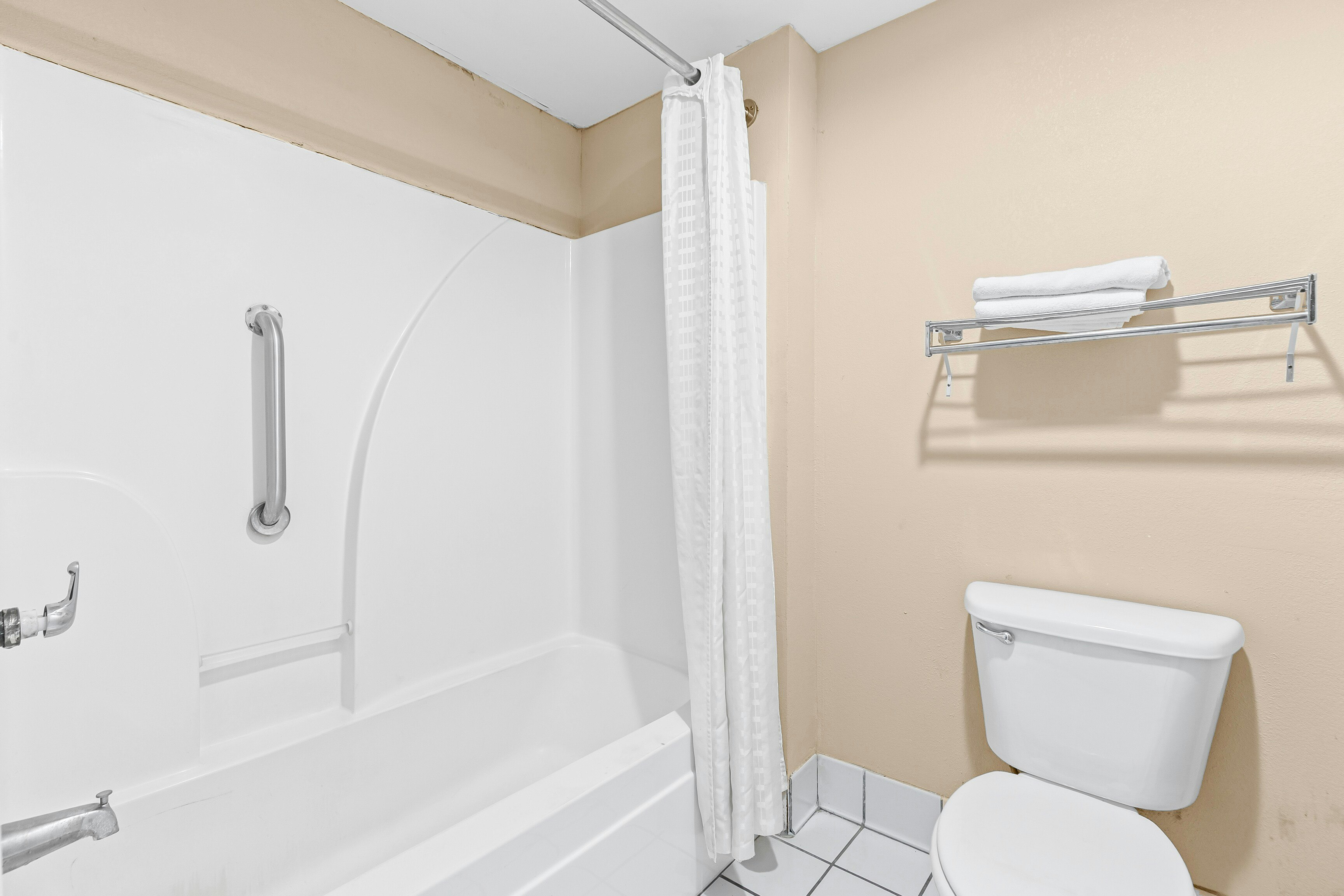 Magnolia Inn Townhouse Hattiesburg MS I-59