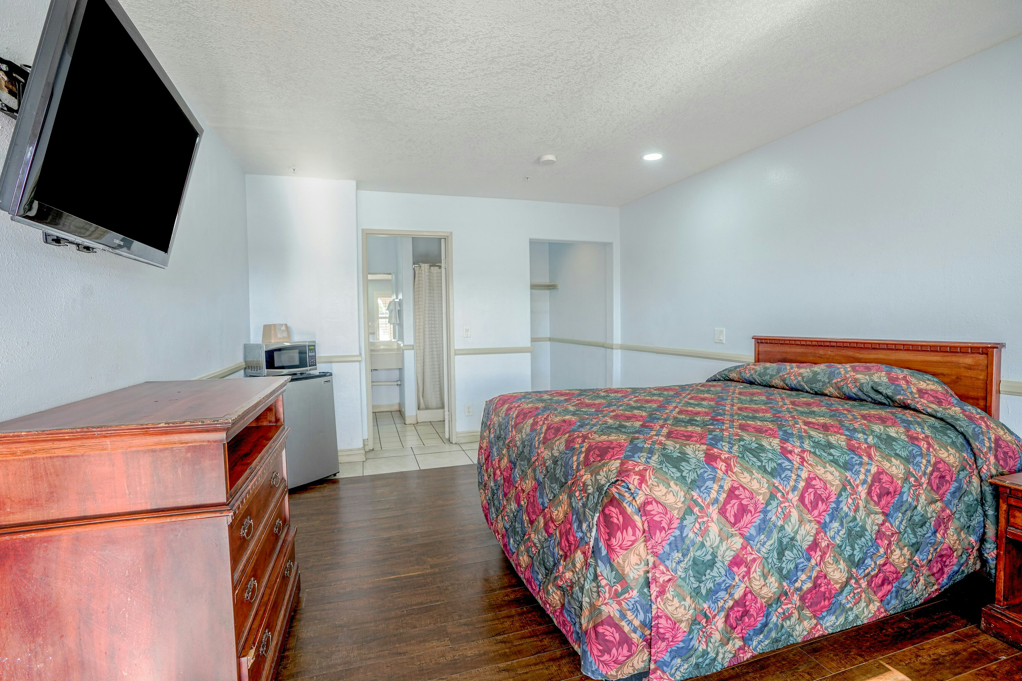 Day And Night Inn