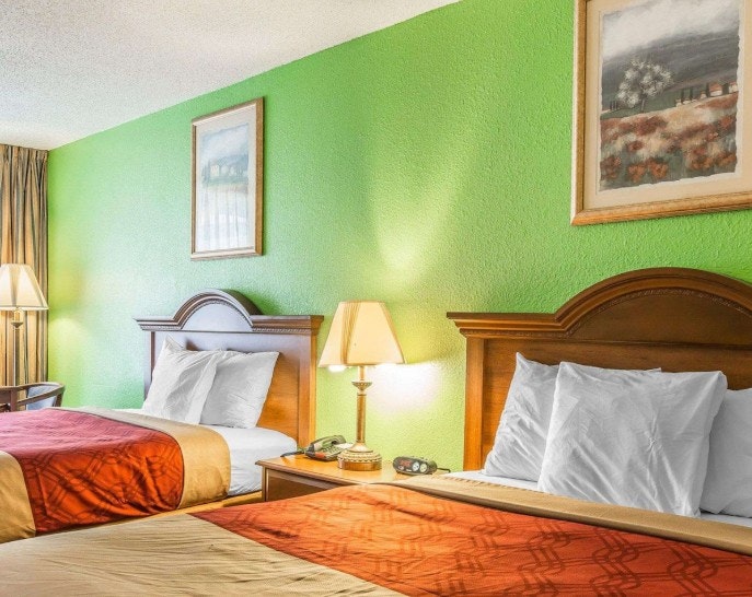 Travelers Inn Douglas By OYO US-441