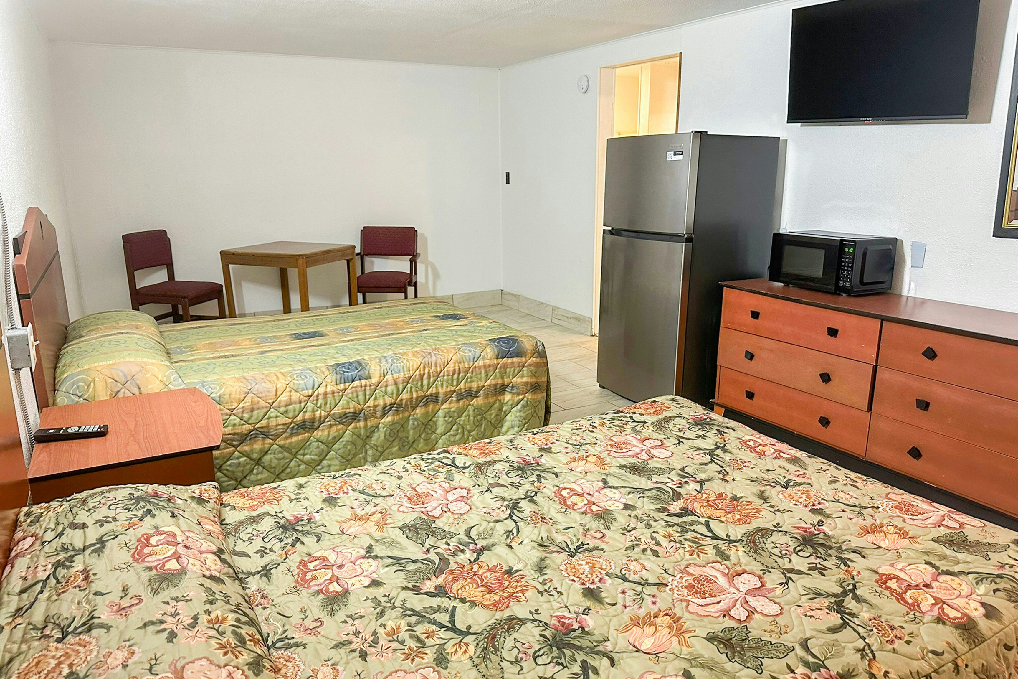 Full Bed Non-Smoking