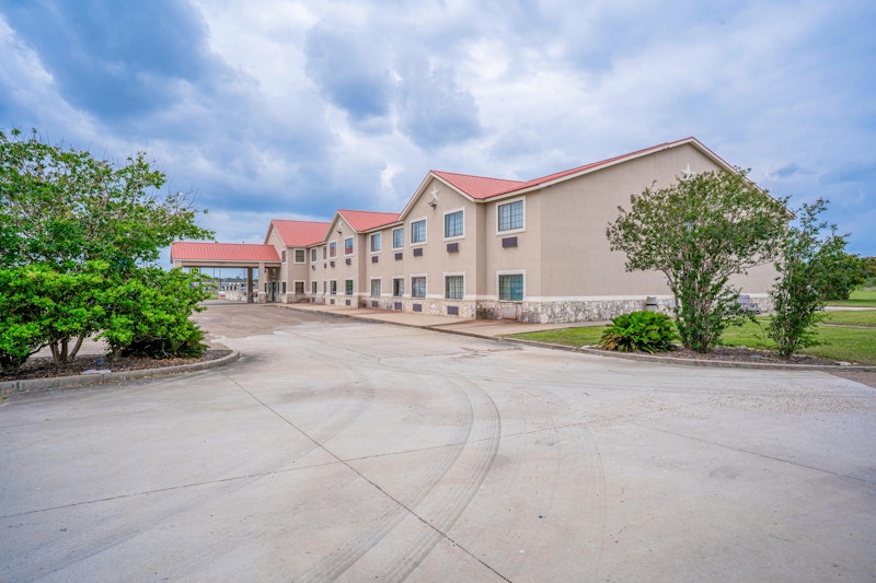 Texan Inn By OYO Beeville US-181