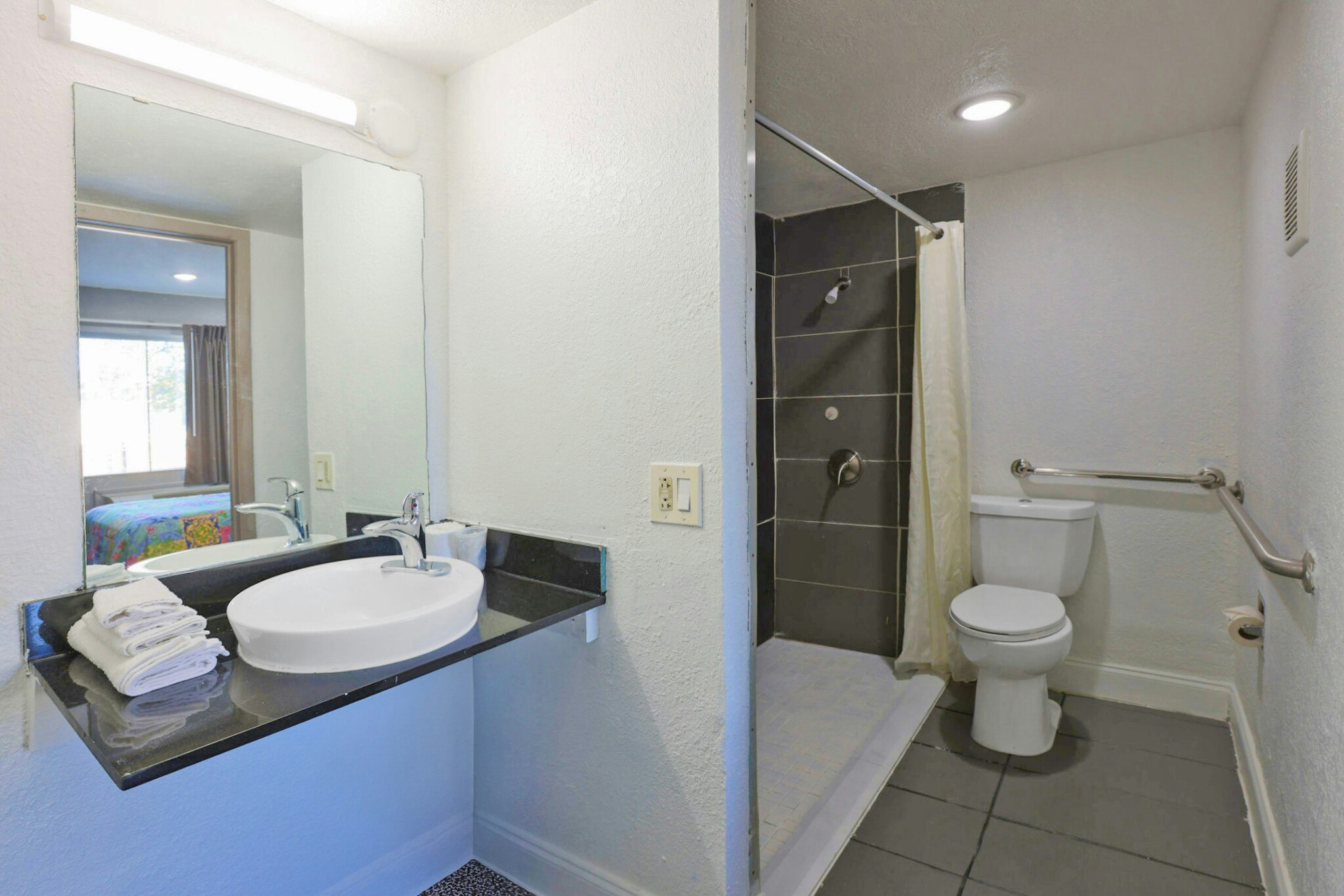 Super 7 Inn Dallas Near Duncanville