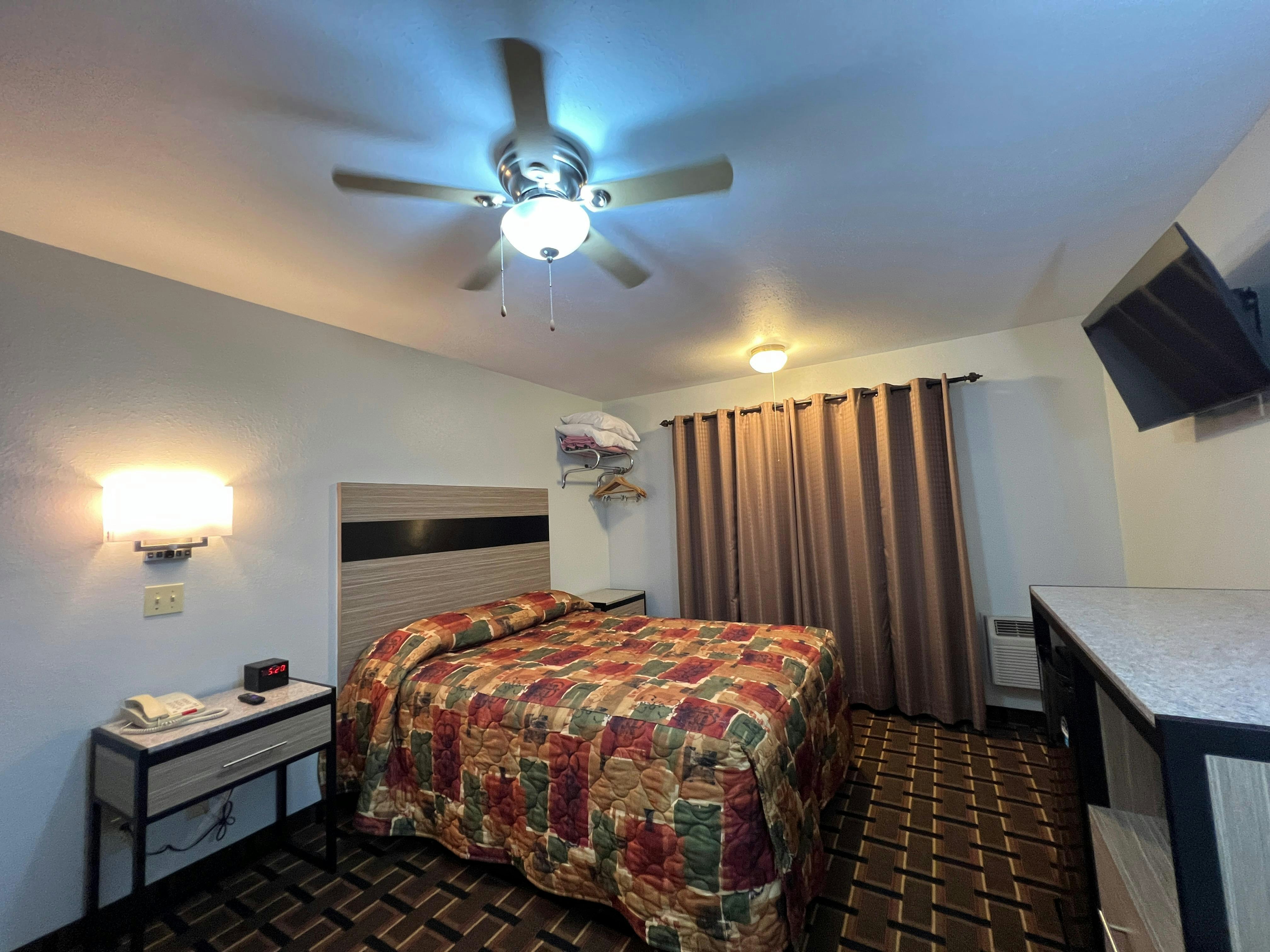 Deluxe Inn Capital O Nebraska City I 29