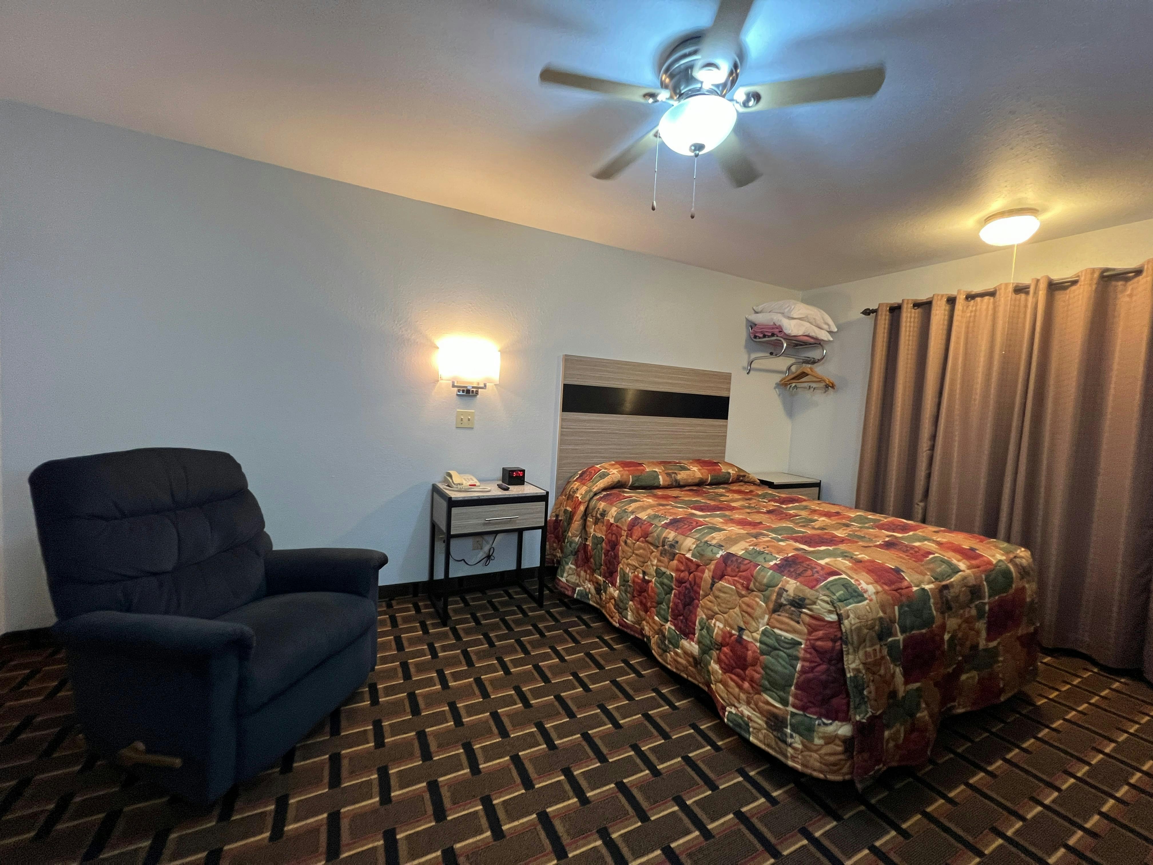 Deluxe Inn Capital O Nebraska City I 29