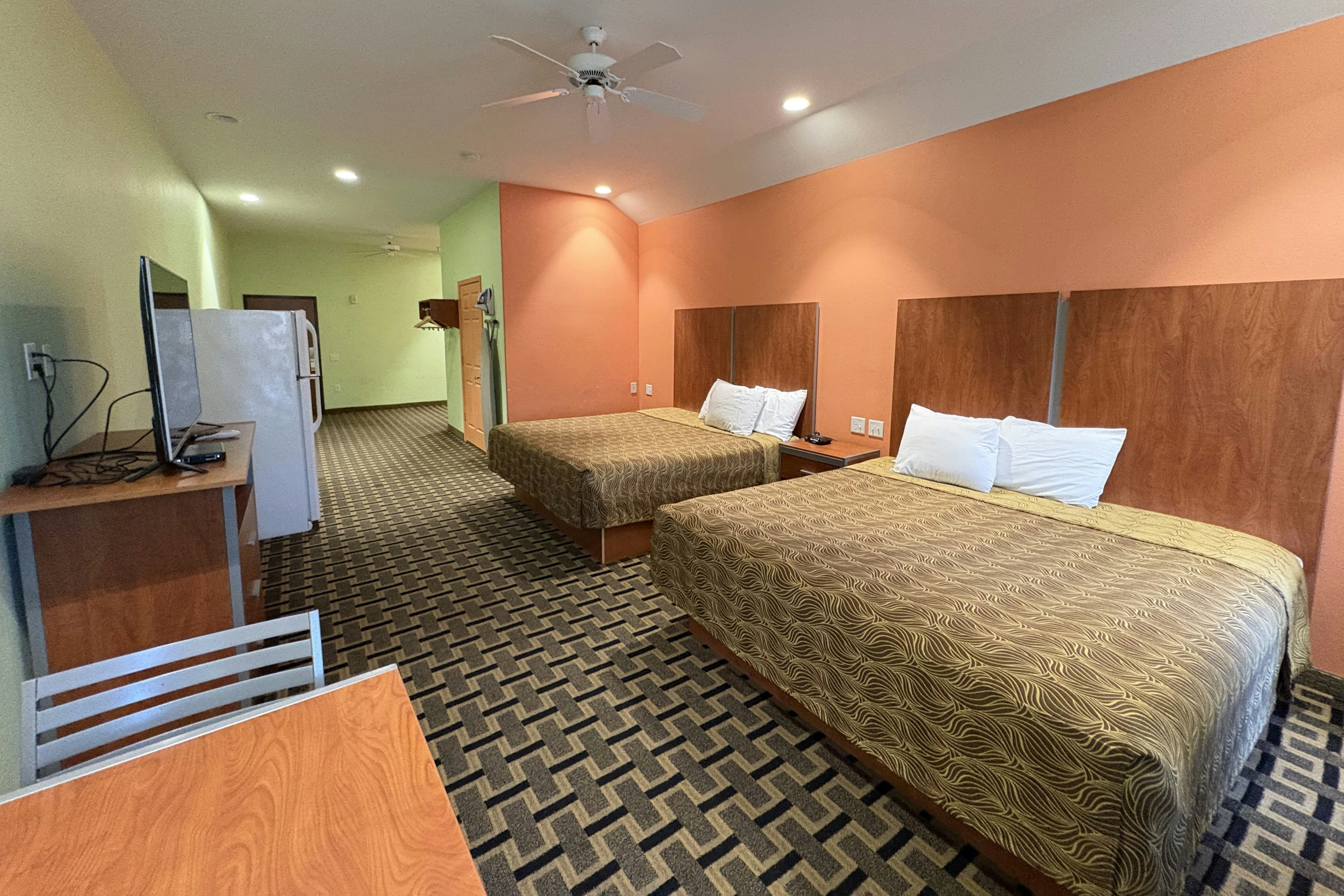 OYO Regency Inn And Suites