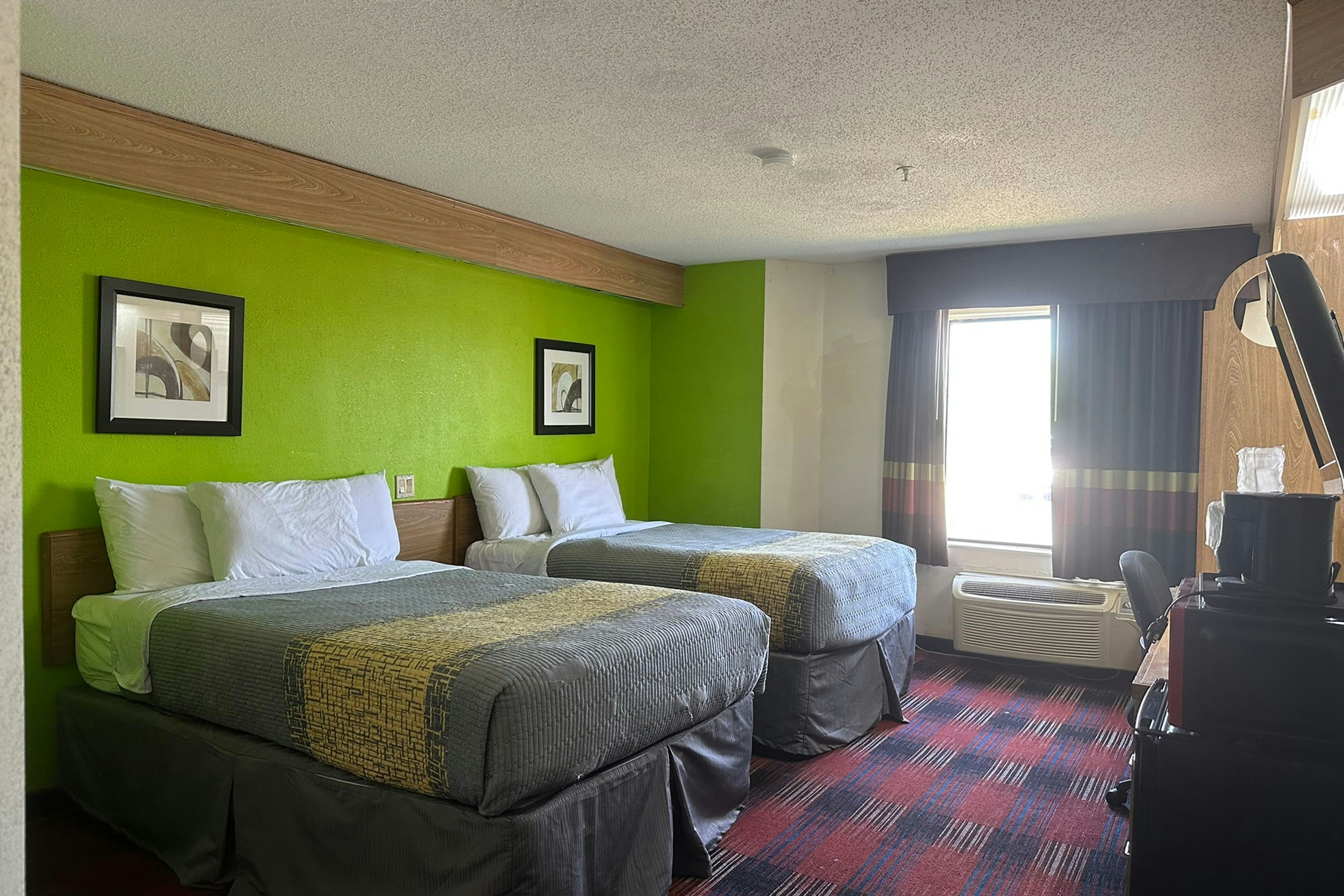 2 Full Beds Non-Smoking