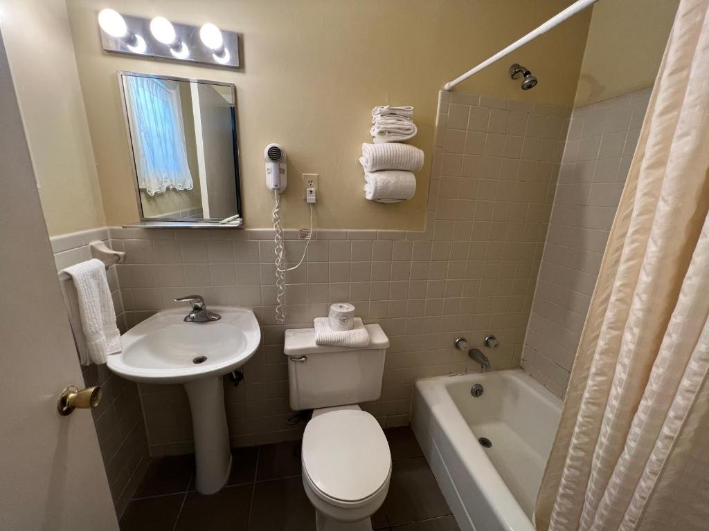 Budget Inn By OYO Natural Bridge I-81