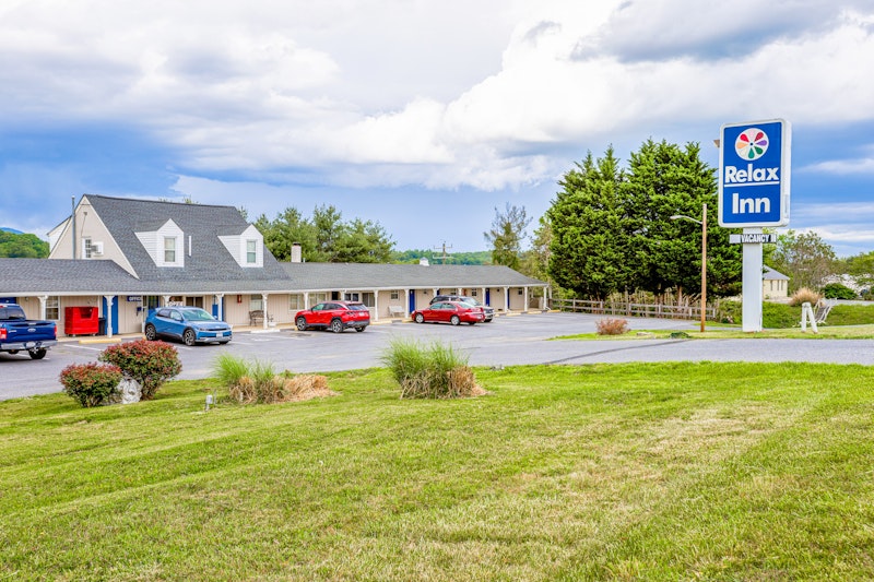 Relax Inn By OYO Natural Bridge I-81