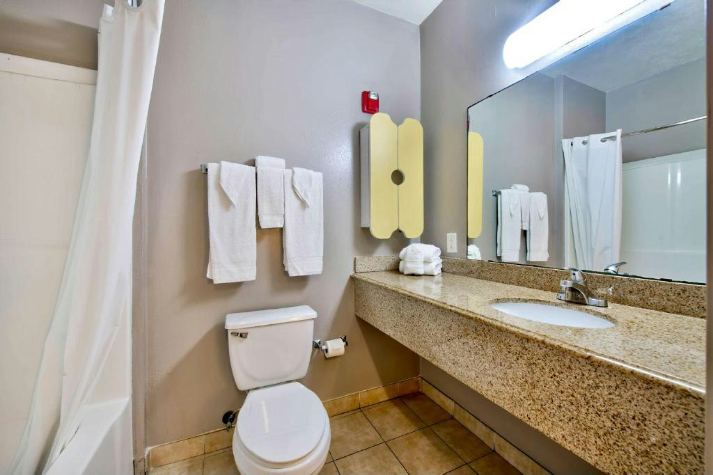 OYO Townhouse Beaumont Medical Center Area I-10