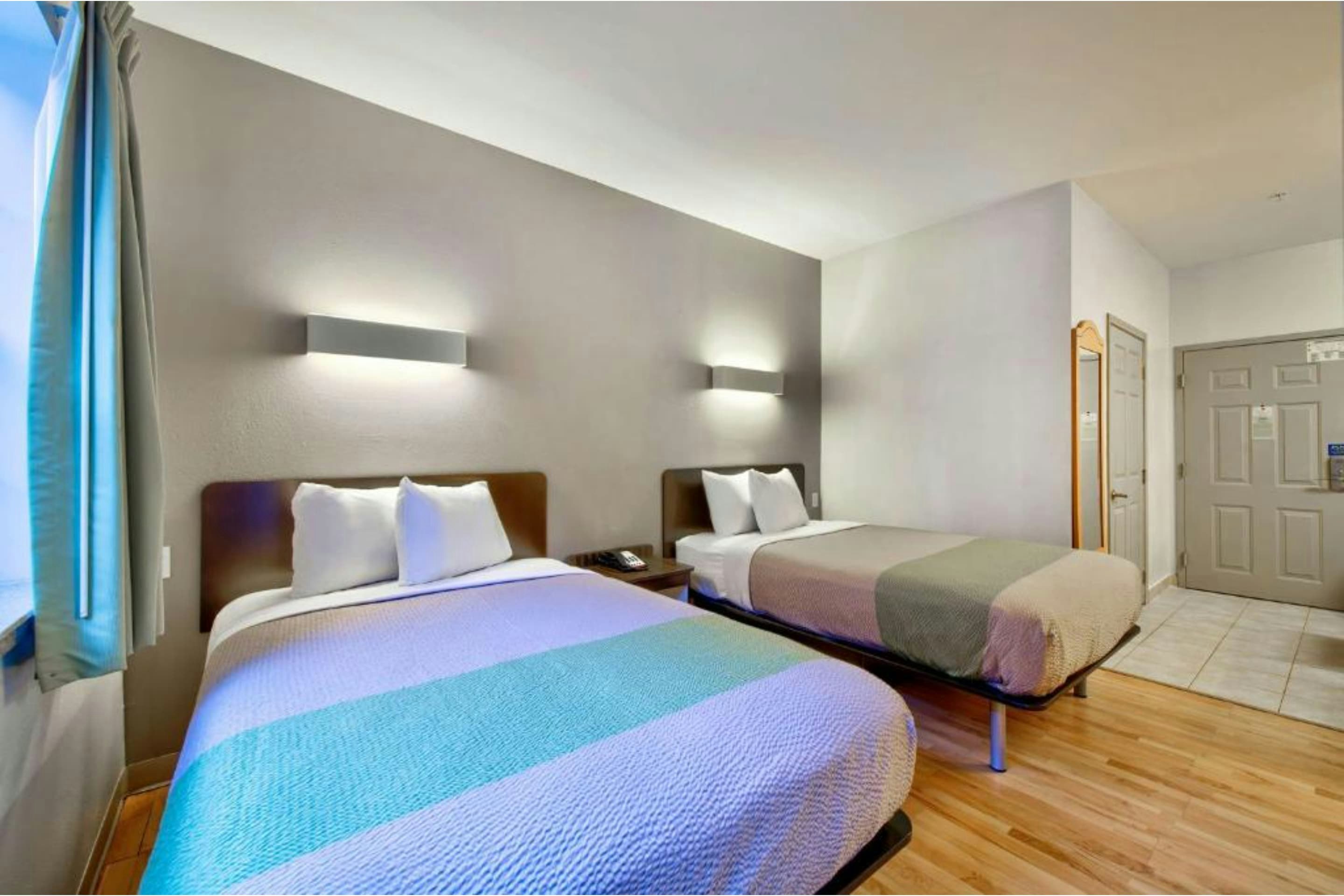 OYO Townhouse Beaumont Medical Center Area I-10