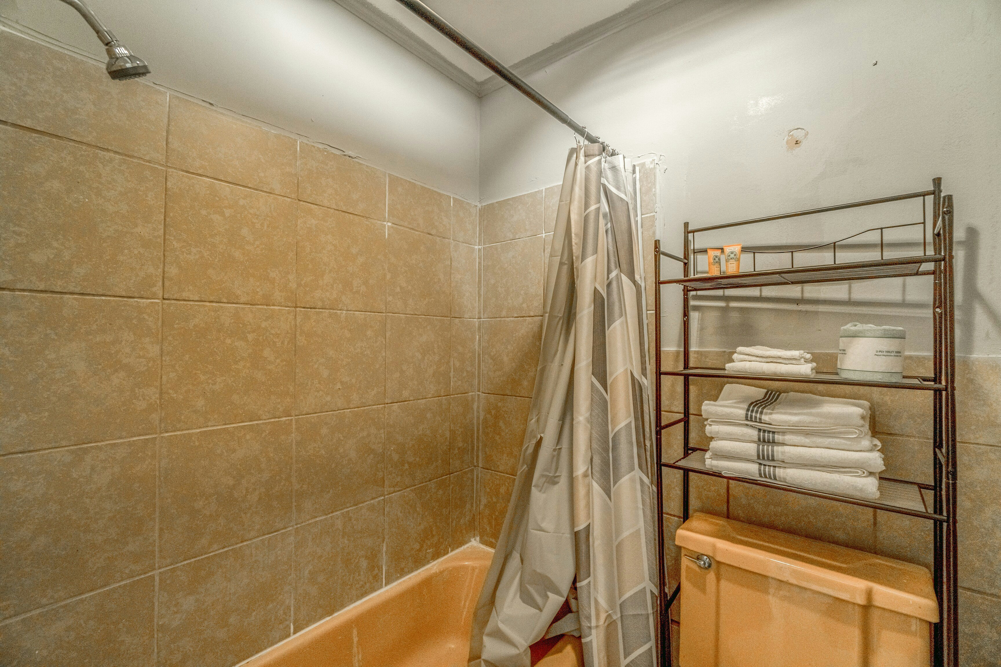 OYO Holiday Capri Motel Rv Park