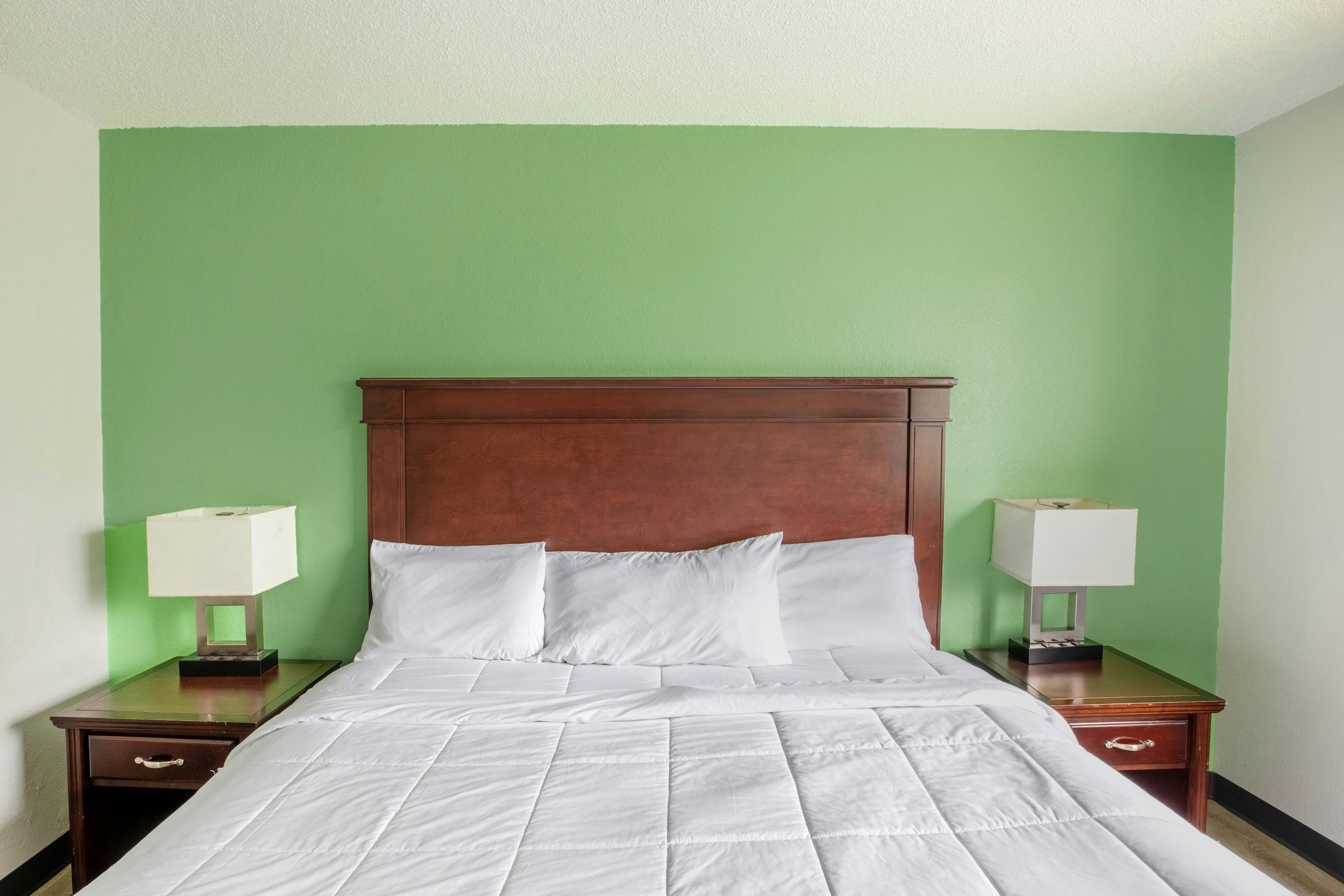 Super Inn by OYO Lansing MI