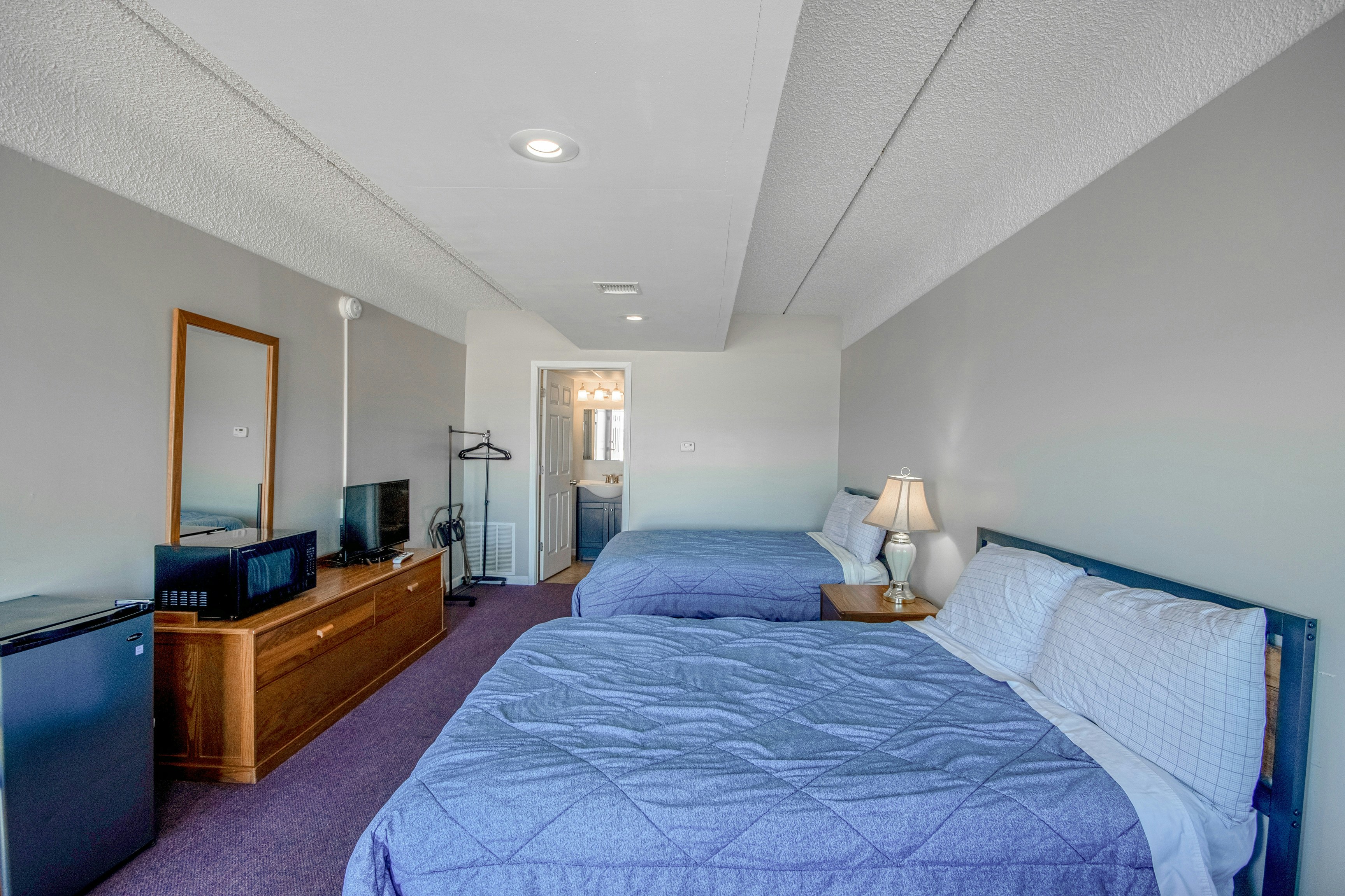 OYO Crossroads Inn