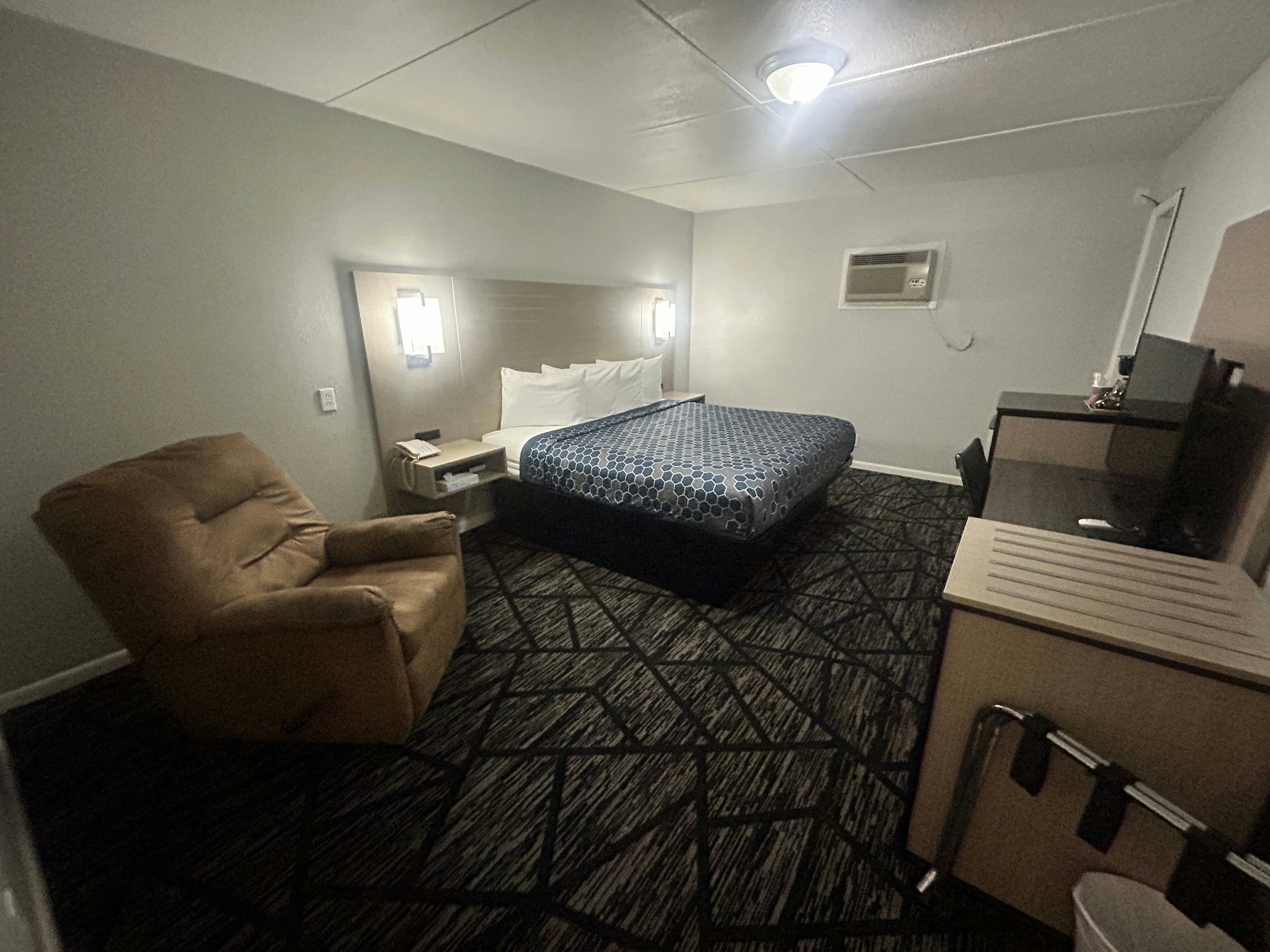 Budget Inn Oskaloosa US 63 Near Pella