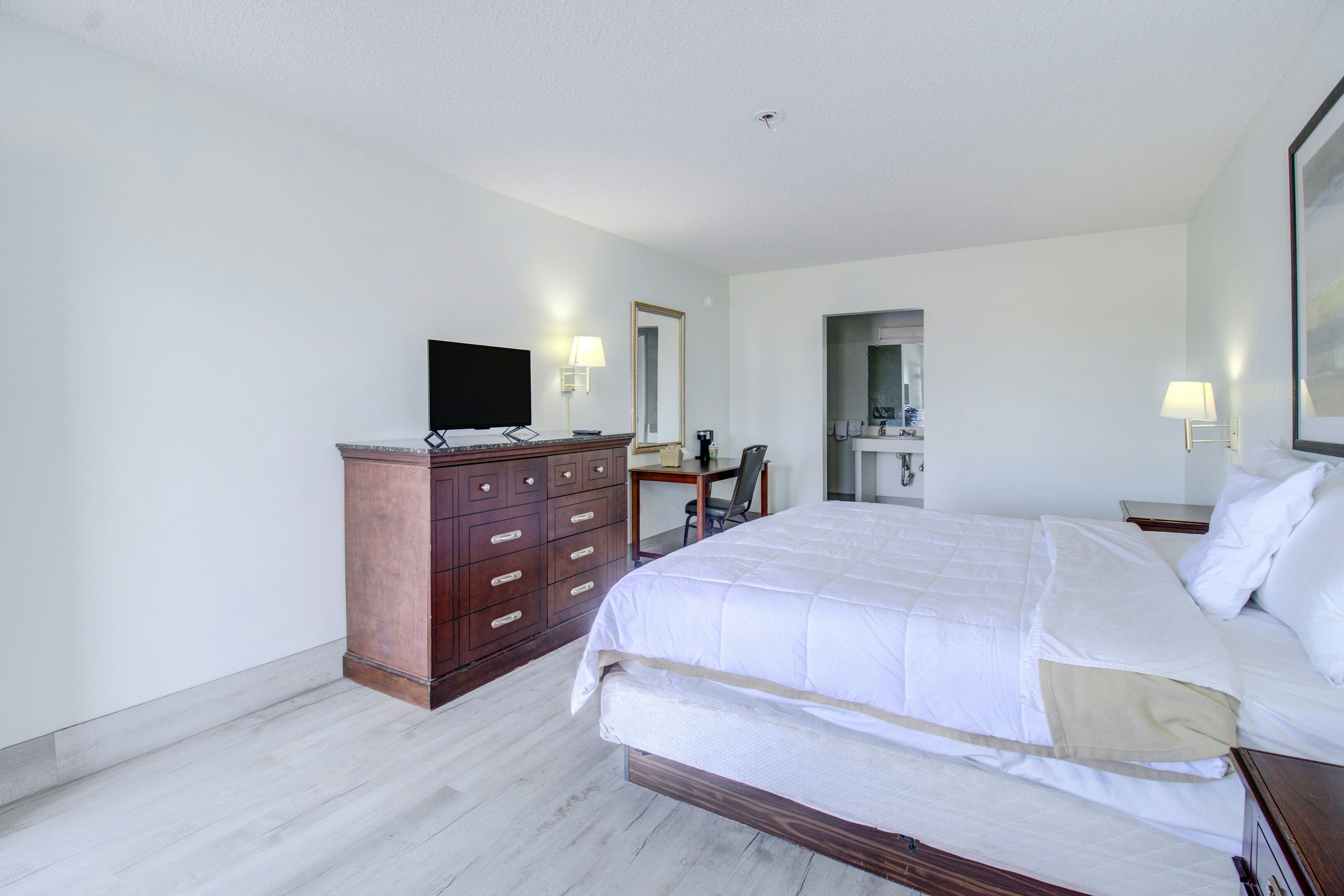 OYO Malden Airport Inn