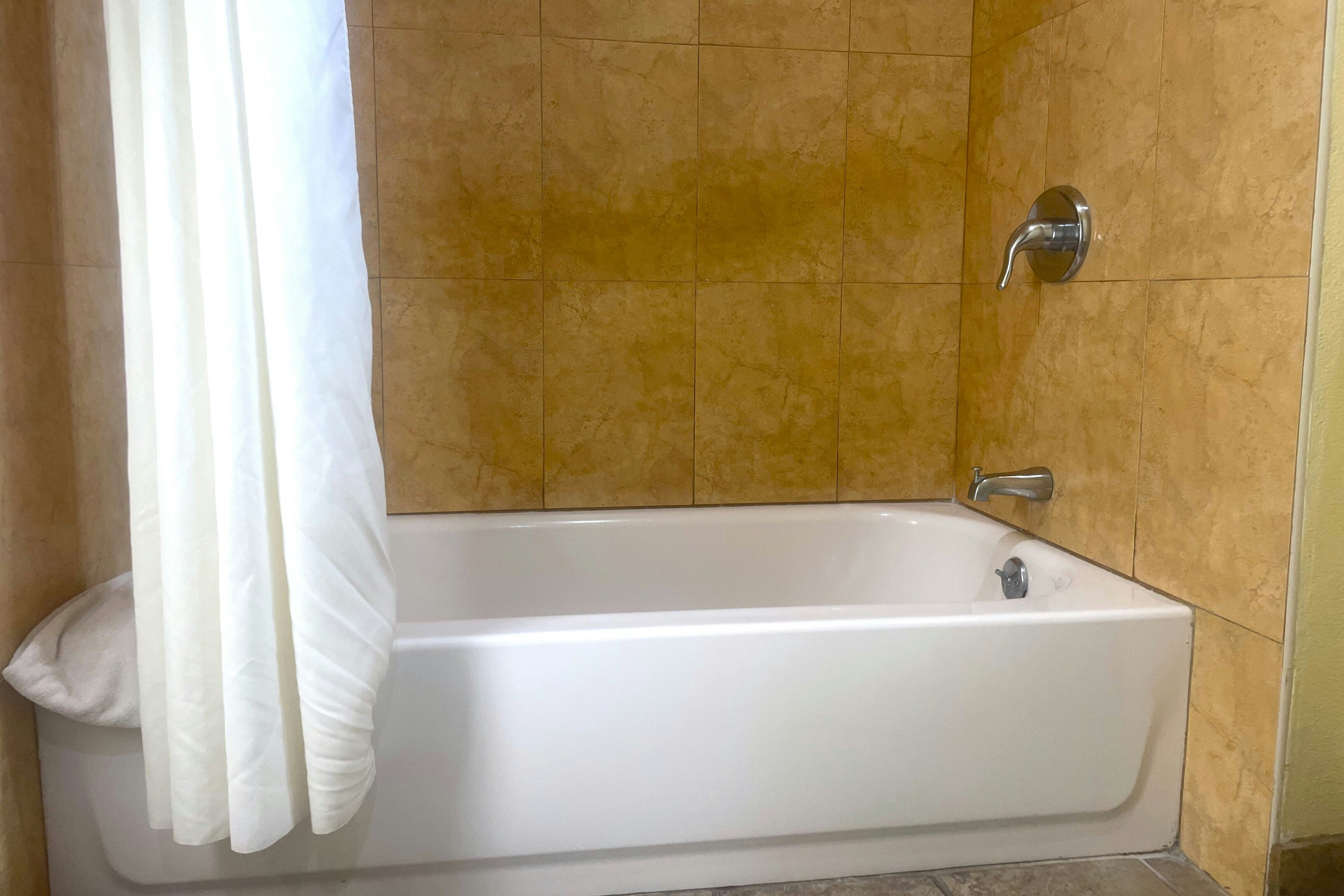 Sunstar Inn Los Banos near I-5