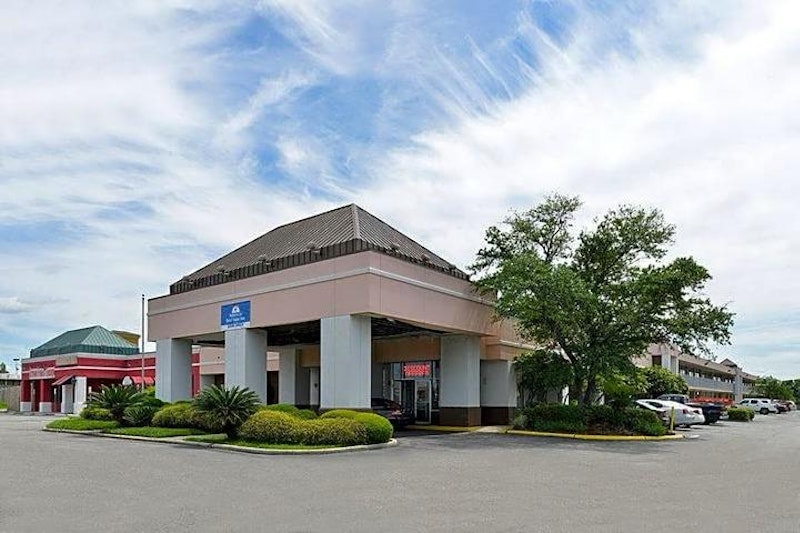 Heritage Inn Suites by Capital O Baton Rouge I 10