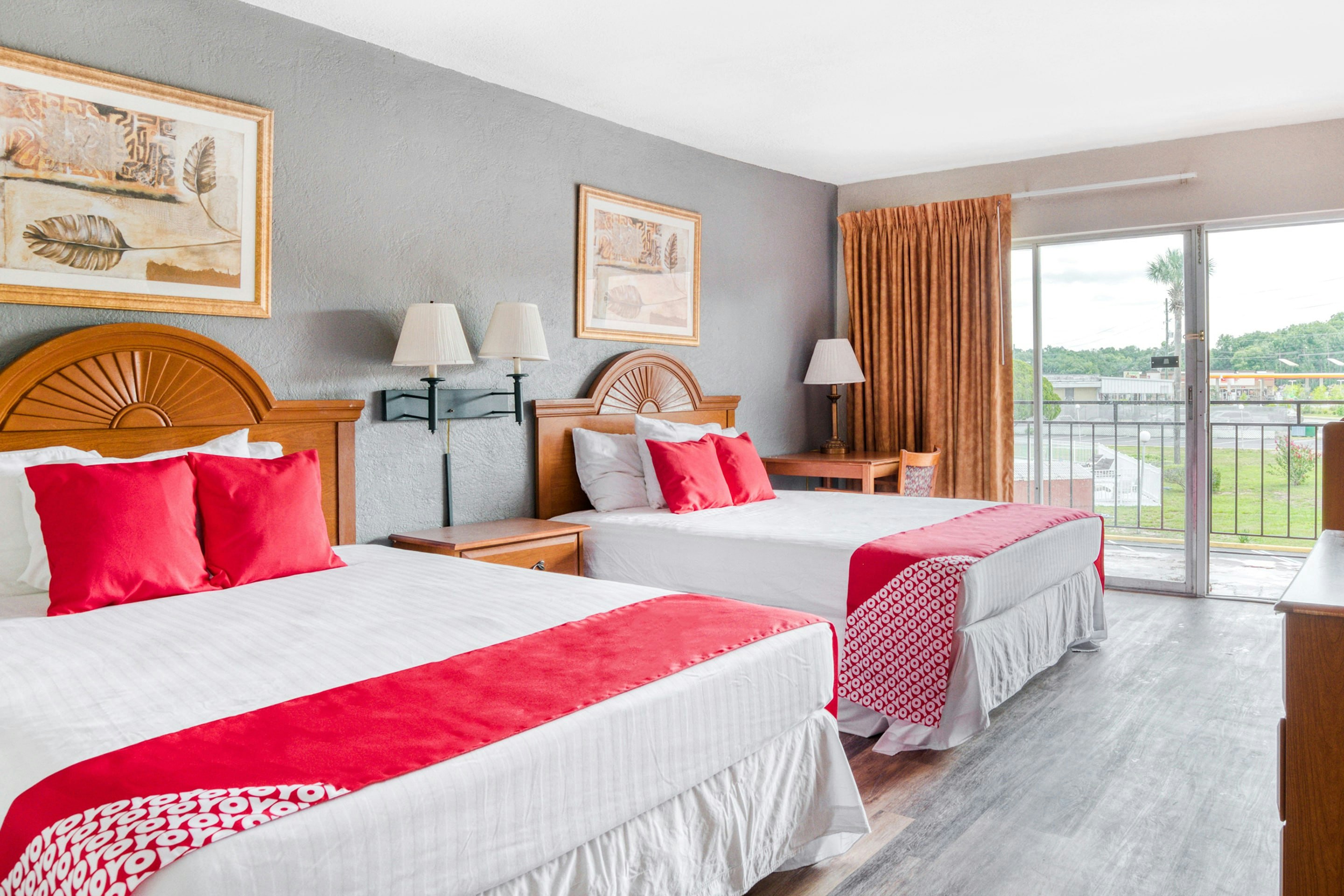 2 Queen Beds