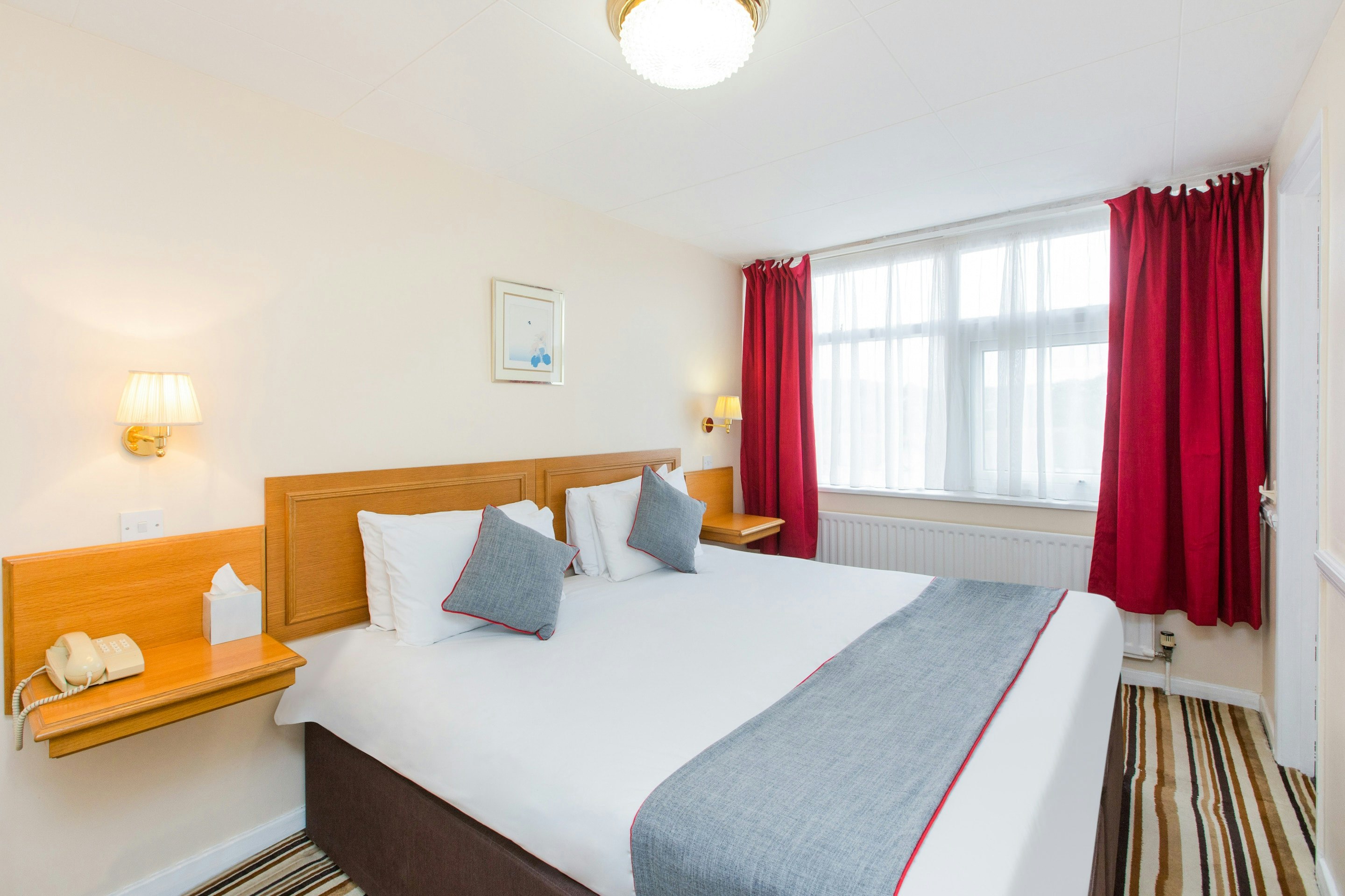 OYO Townhouse Buffalo Internat