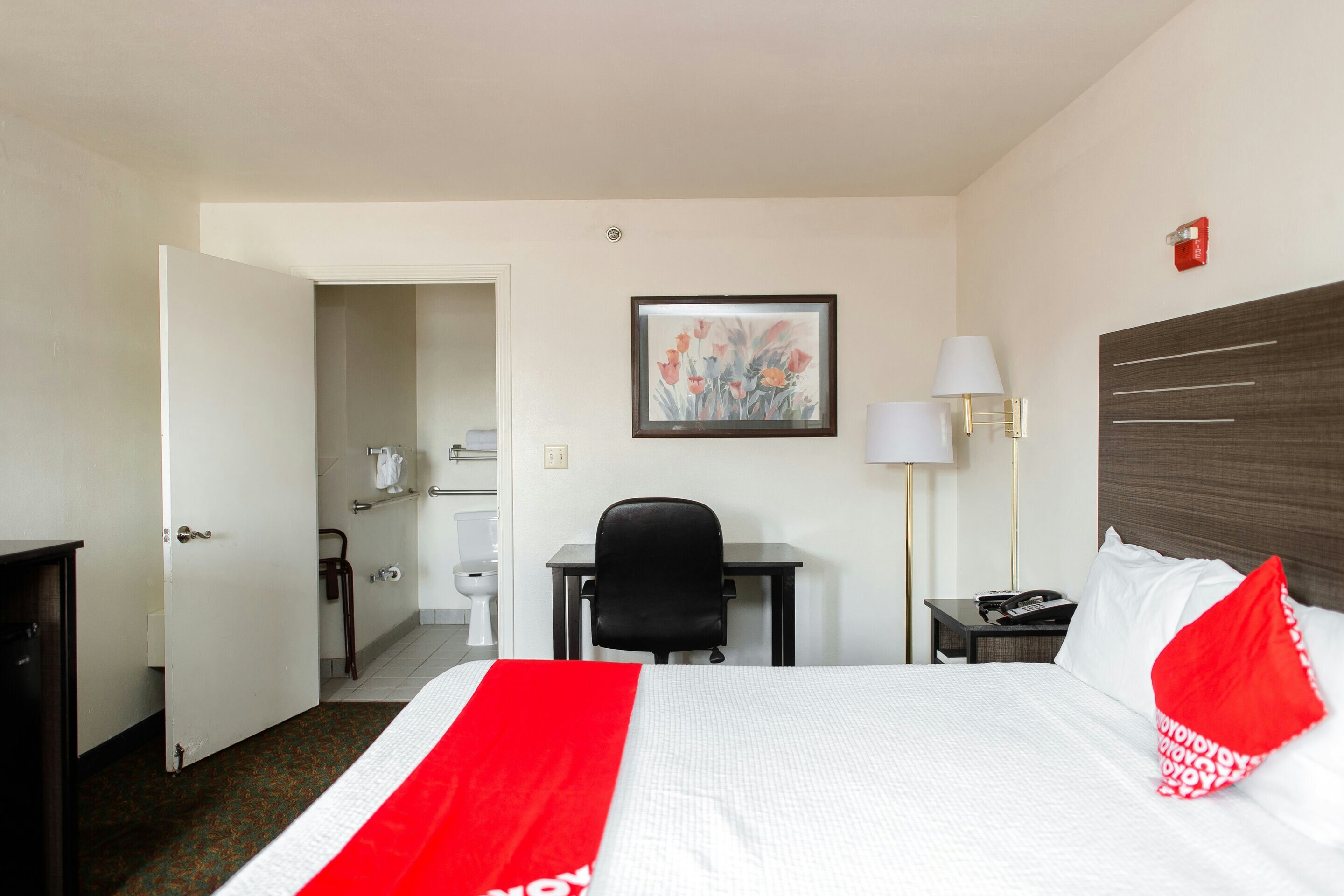 OYO Hotel Orlando Florida Mall