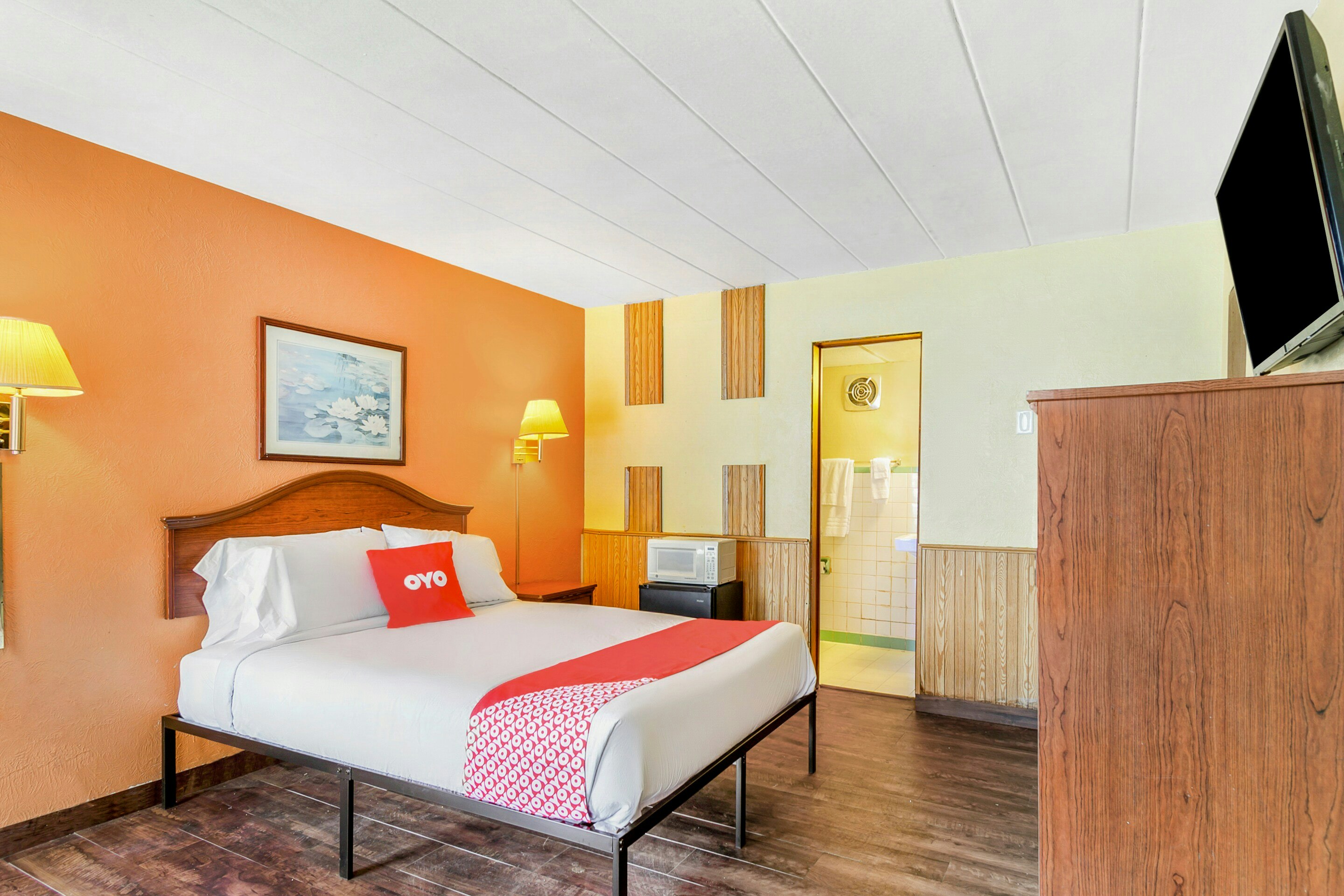 OYO Hotel Peoria IL I 74
