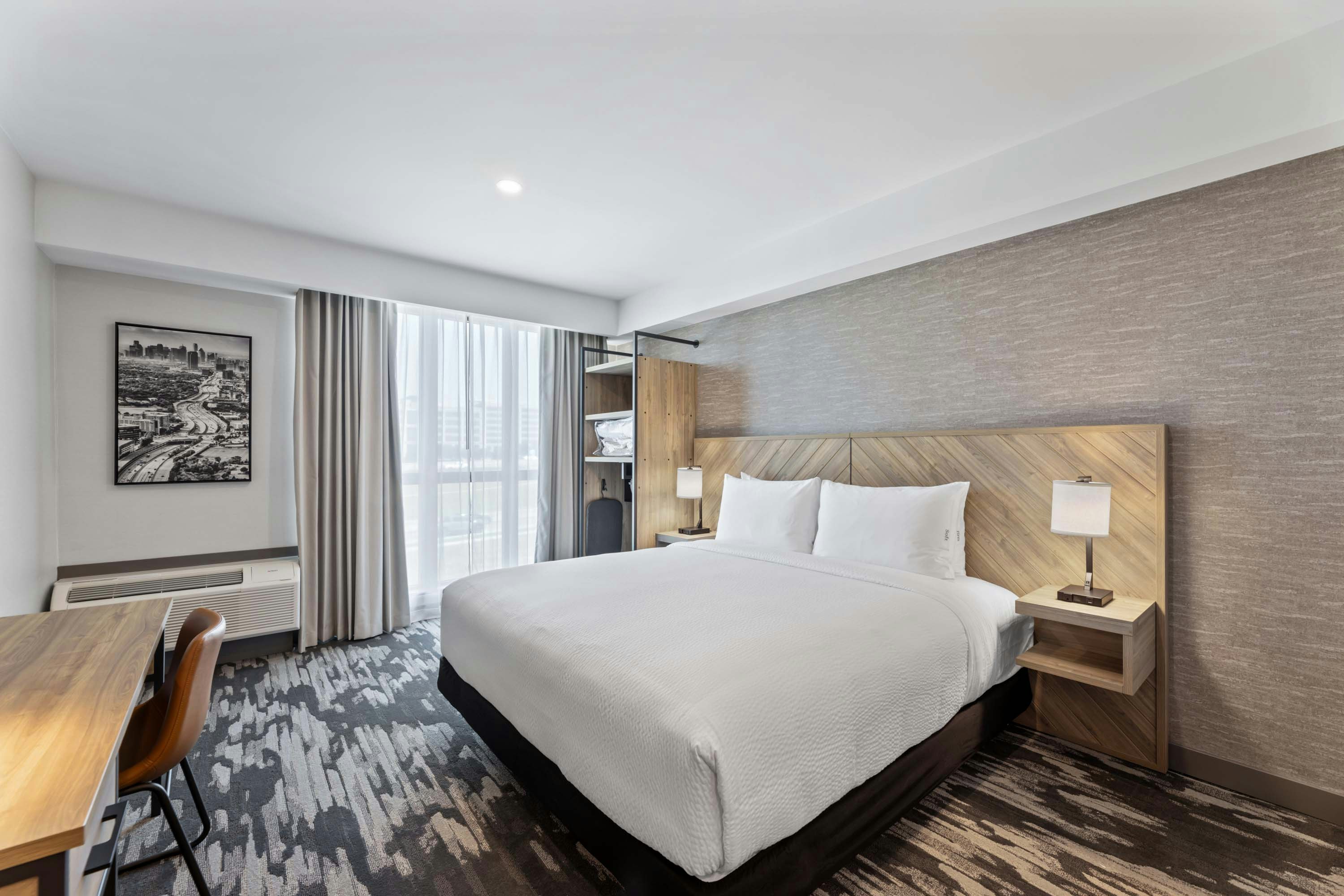 Accessible Room, 1 King Bed