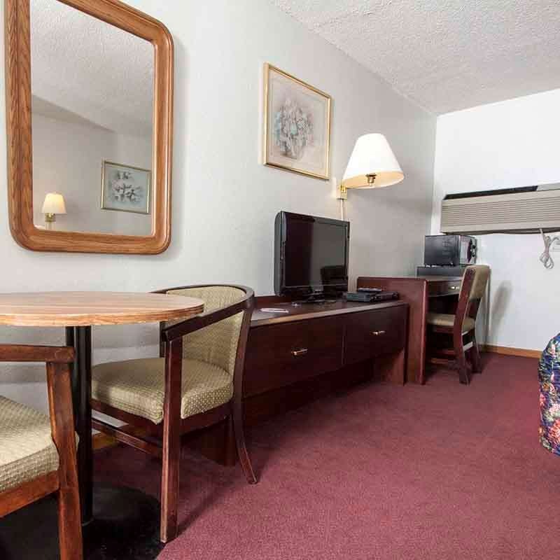Oak Grove Inn