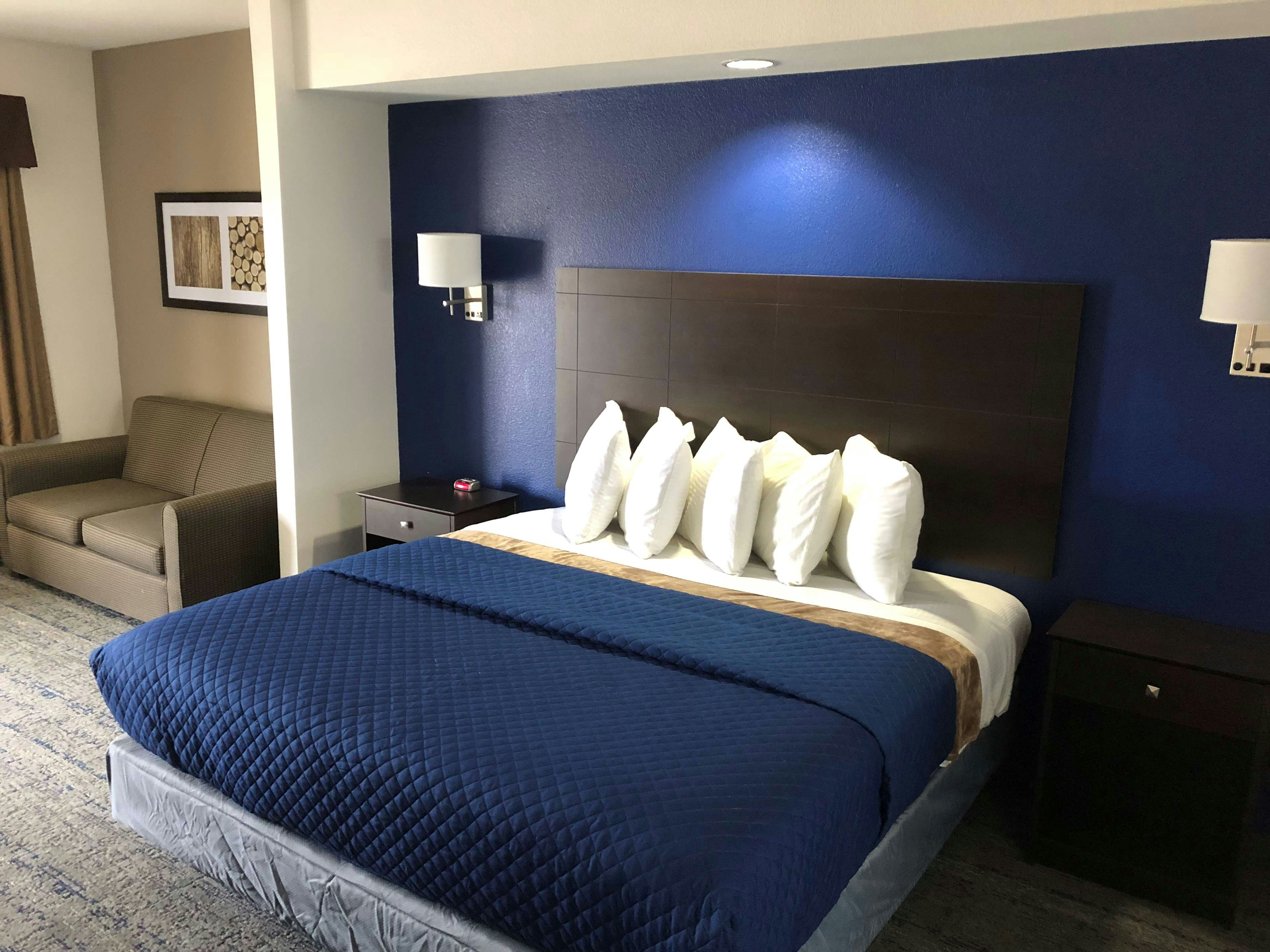 Executive Inn & Suites Joaquin