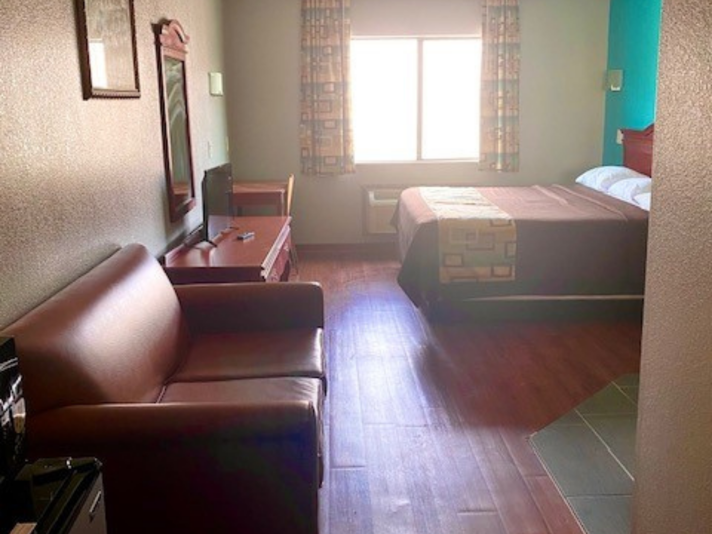 Tropicana Inn & Suites Dallas