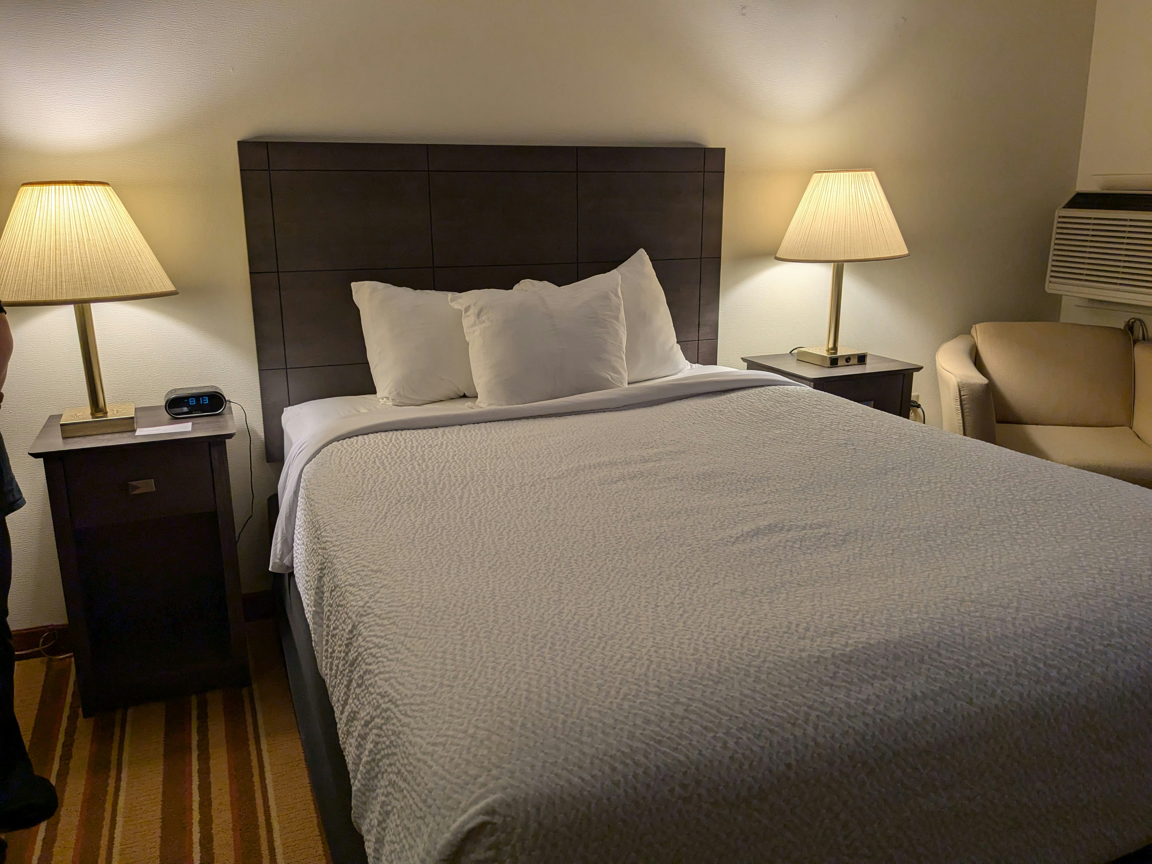 Magnuson Hotel Copper Crown
