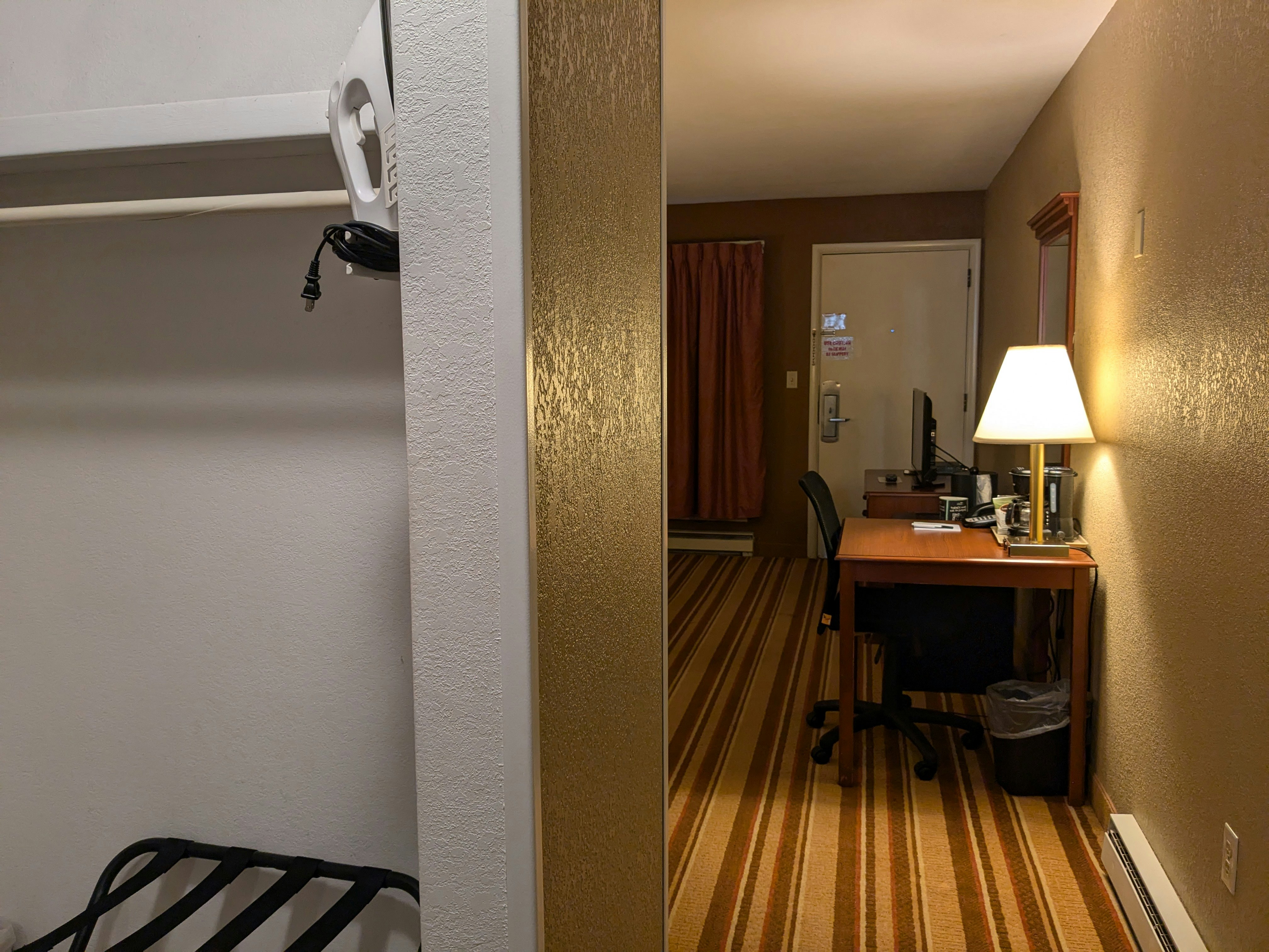 Magnuson Hotel Copper Crown