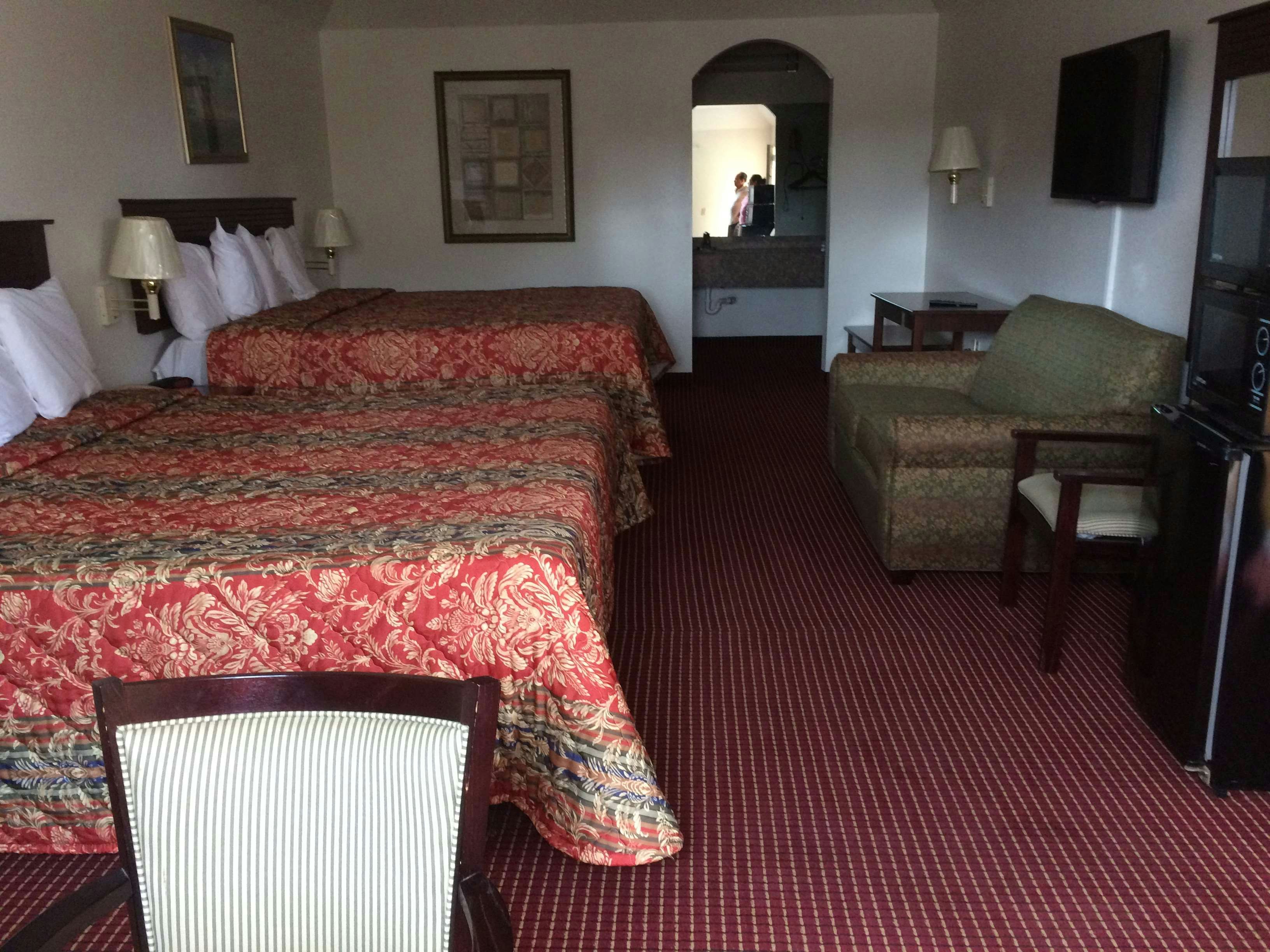 Executive Inn Schulenburg 2 Queen Bed Nonsmoking