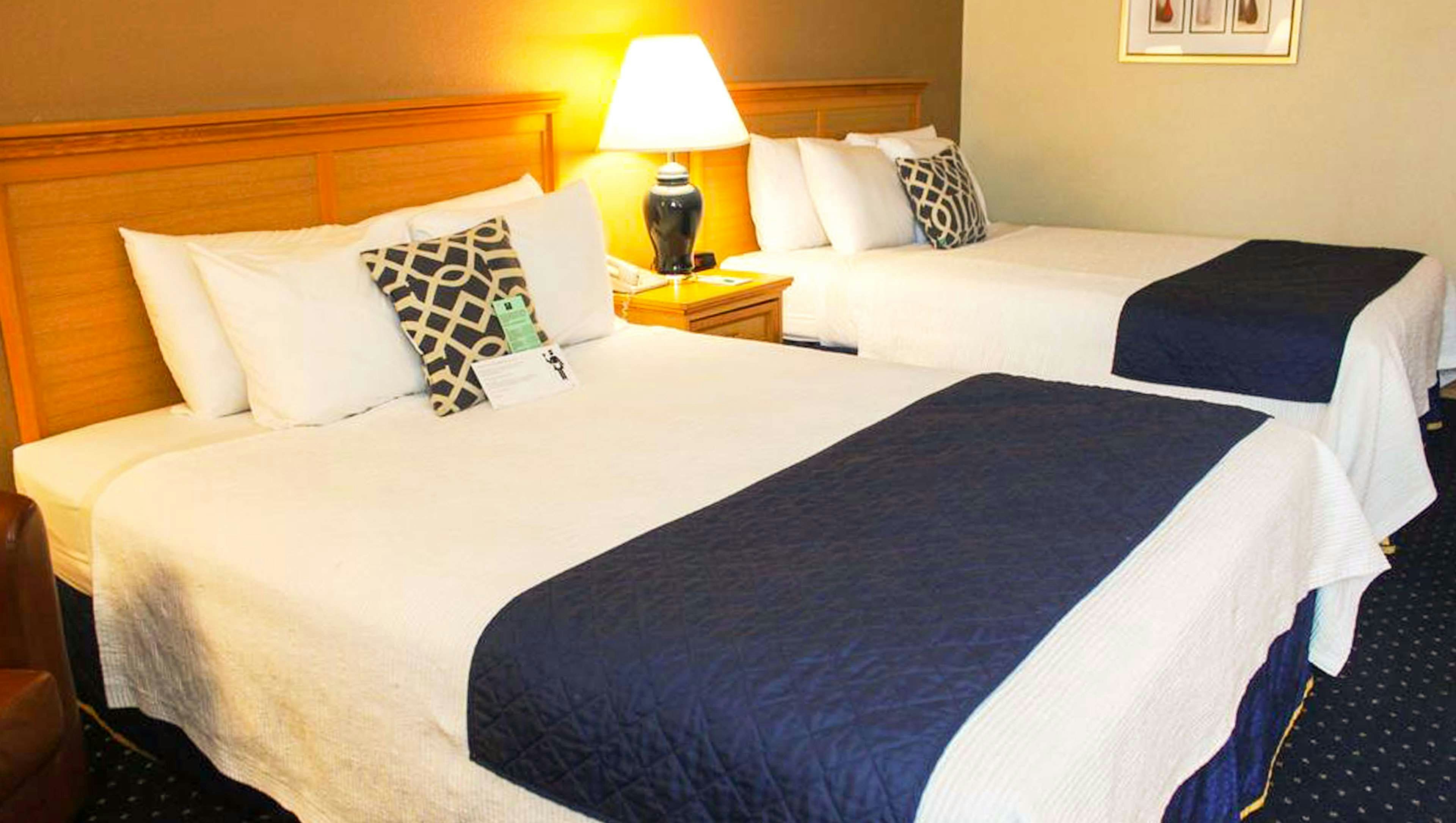 Broadway Inn Conference Center Missoula 2 Queen Bed Nonsmoking