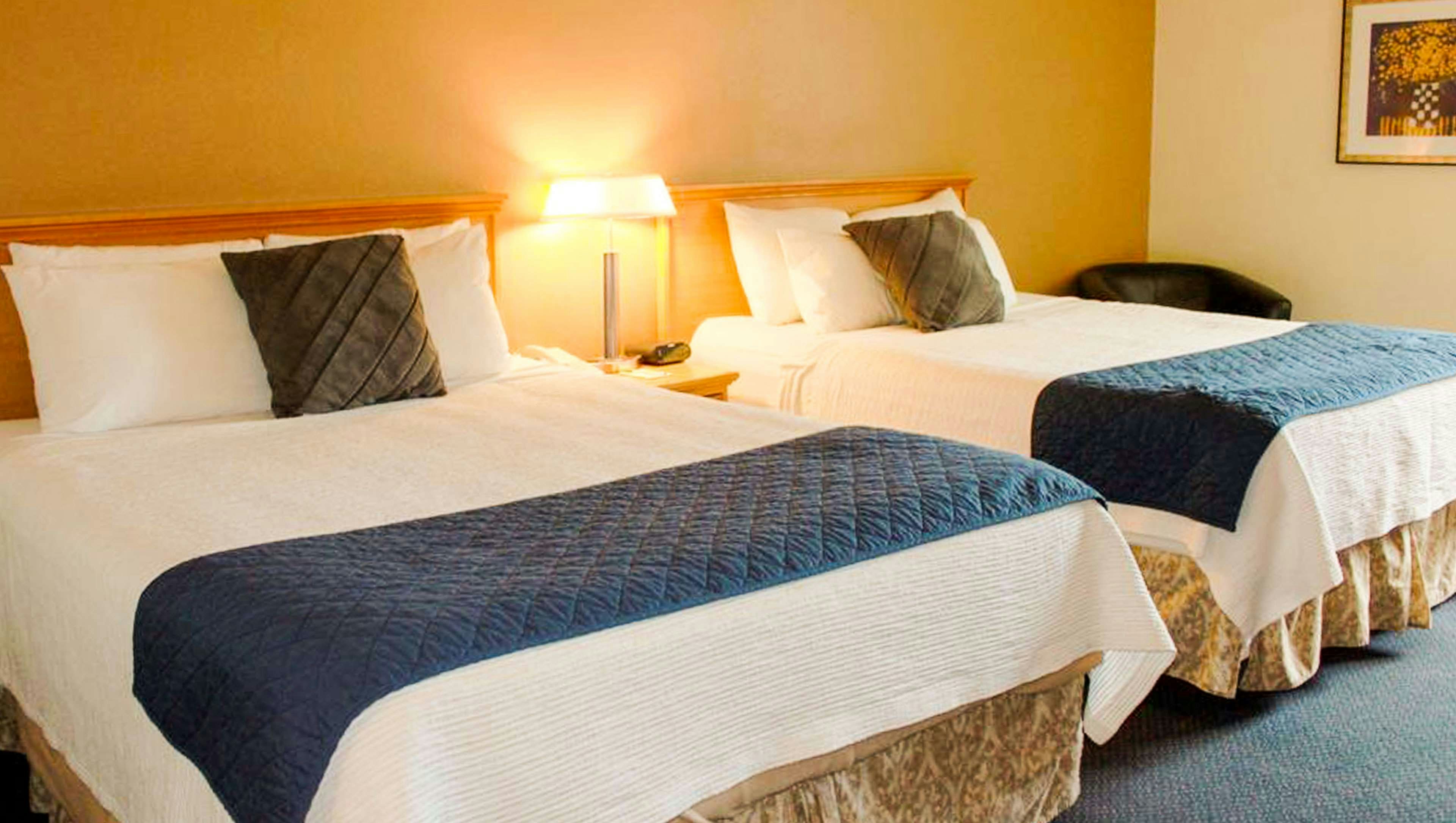 Broadway Inn Conference Center Missoula Deluxe Two Queen Beds