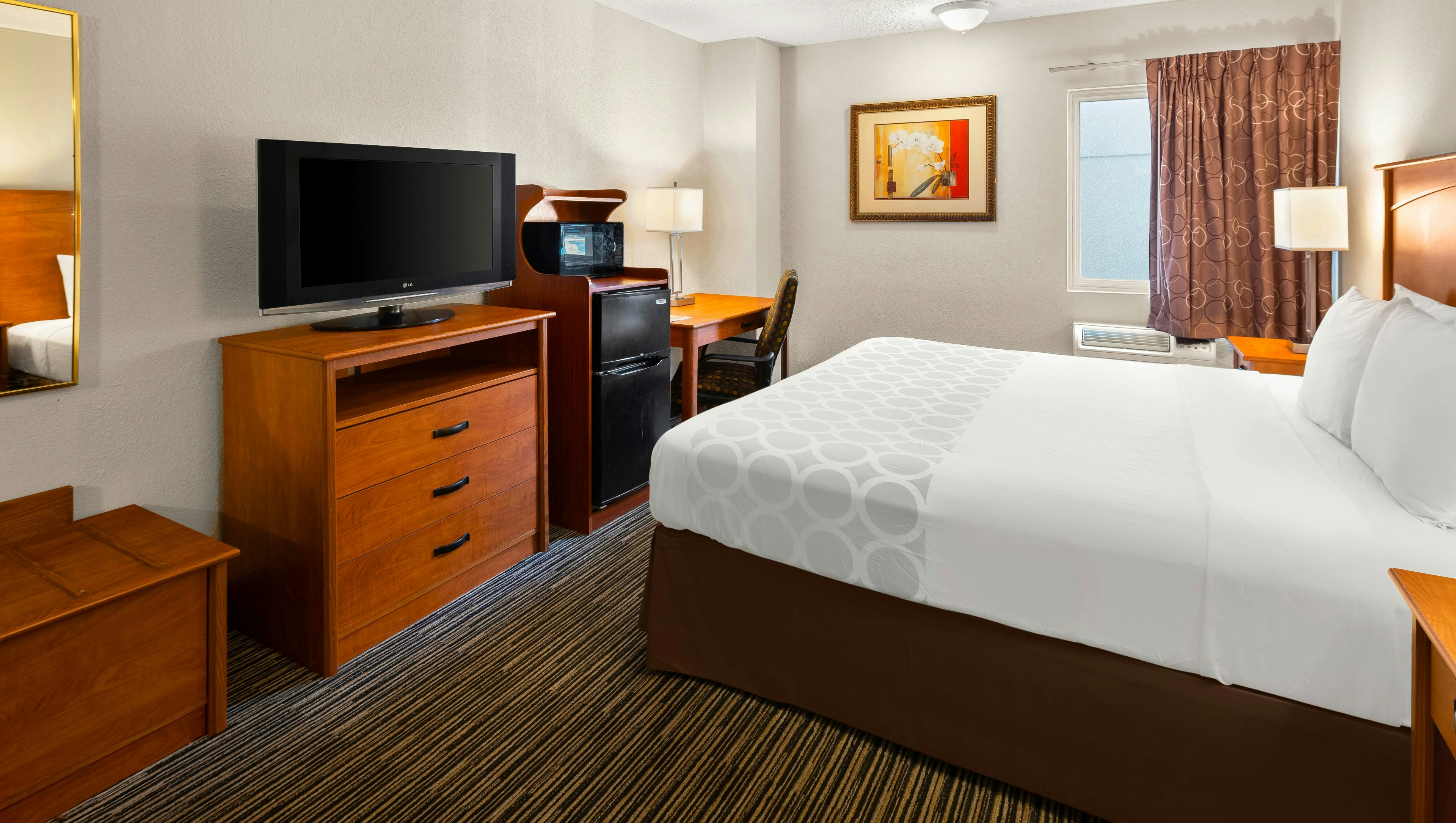 Magnuson Hotel Detroit Airport